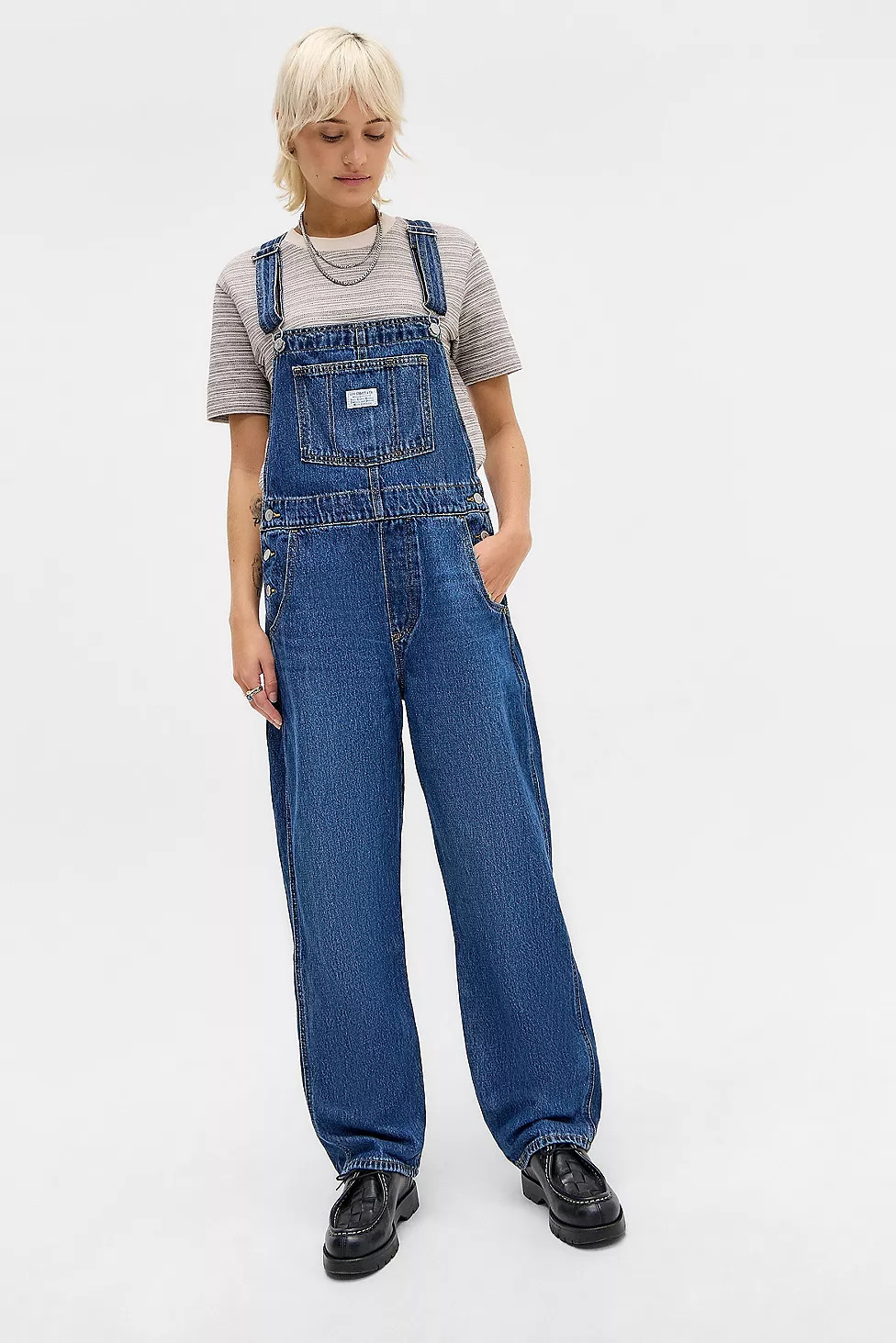 Levi's Propose To Me Overalls | Urban Outfitters UK