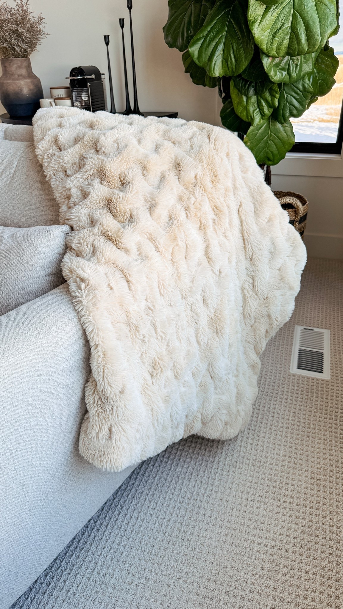 Loving these cozy throw blankets!!

Follow my shop @rushtonhome on the @shop.LTK app to shop this post and get my exclusive app-only content! 

Don’t forget to turn on post notifications using the 🔔 to get first dibs! 

Follow @rushtonhome on Instagram and Pinterest for more home decor inspiration and affordable home finds! 

Are you looking for anything home related? You’re in the right place! At Rushton Home, I do: home decor, living room, bedroom, affordable, walmart, target, amazon, wayfair, new arrivals, winter decor, spring decor, fall decor, fall finds, summer decor, home decor refresh, studio mcgee x target, hearth and hand, magnolia, holiday decor, seasonal decor, dining room decor, bedroom decor, living room decor, affordable home decor, furniture, weekend deals, sale, on sale, pottery barn, kirklands, west elm, bench, foyer table, faux florals, rugs, couches, sofa, sectional, dresser, nightstand, night stand, end tables, lamps, art, wall art, etsy, pillows, blanket, interior design, interior styling, bedding, side tables, bed frame, tray, side table, throw pillows, look for less, designer dupe, budget decor, bar stools, counter stools, vase, ceramic pottery, budget, budget friendly, coffee table, dining chairs, cane, rattan, wood, white wash, rustic amazon home, arch, brass hardware, gold hardware, vintage, antique, european inspired, french country, back in stock

#LTKHome #LTKSaleAlert