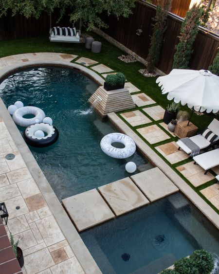 Black and White Outdoor Decor 

Neutral backyard  Home decor finds  pool accessories  pool decor  pool Floaties  neutral pool styling  exterior design  backyard stylingg

#LTKhome #LTKswim #LTKstyletip