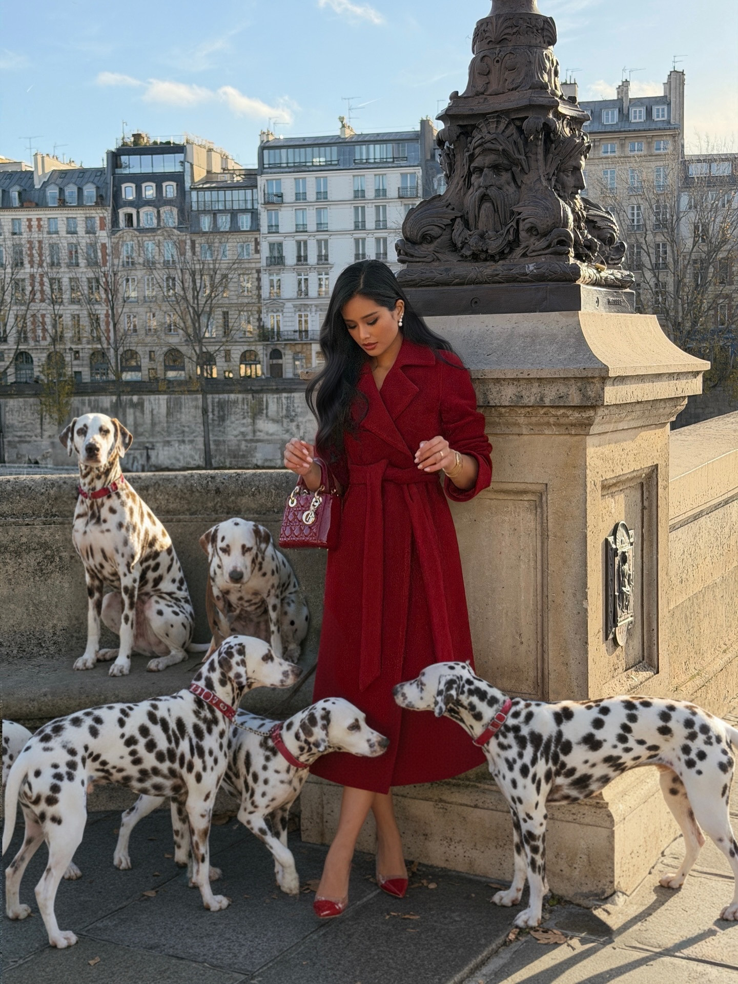 Puppy love… 🐾 ♥️
(AI edit)

Coat is my design from my brand @lariviera_store but unfortunately discontinued. Comment ‘coat’ to get a similar one ♥️