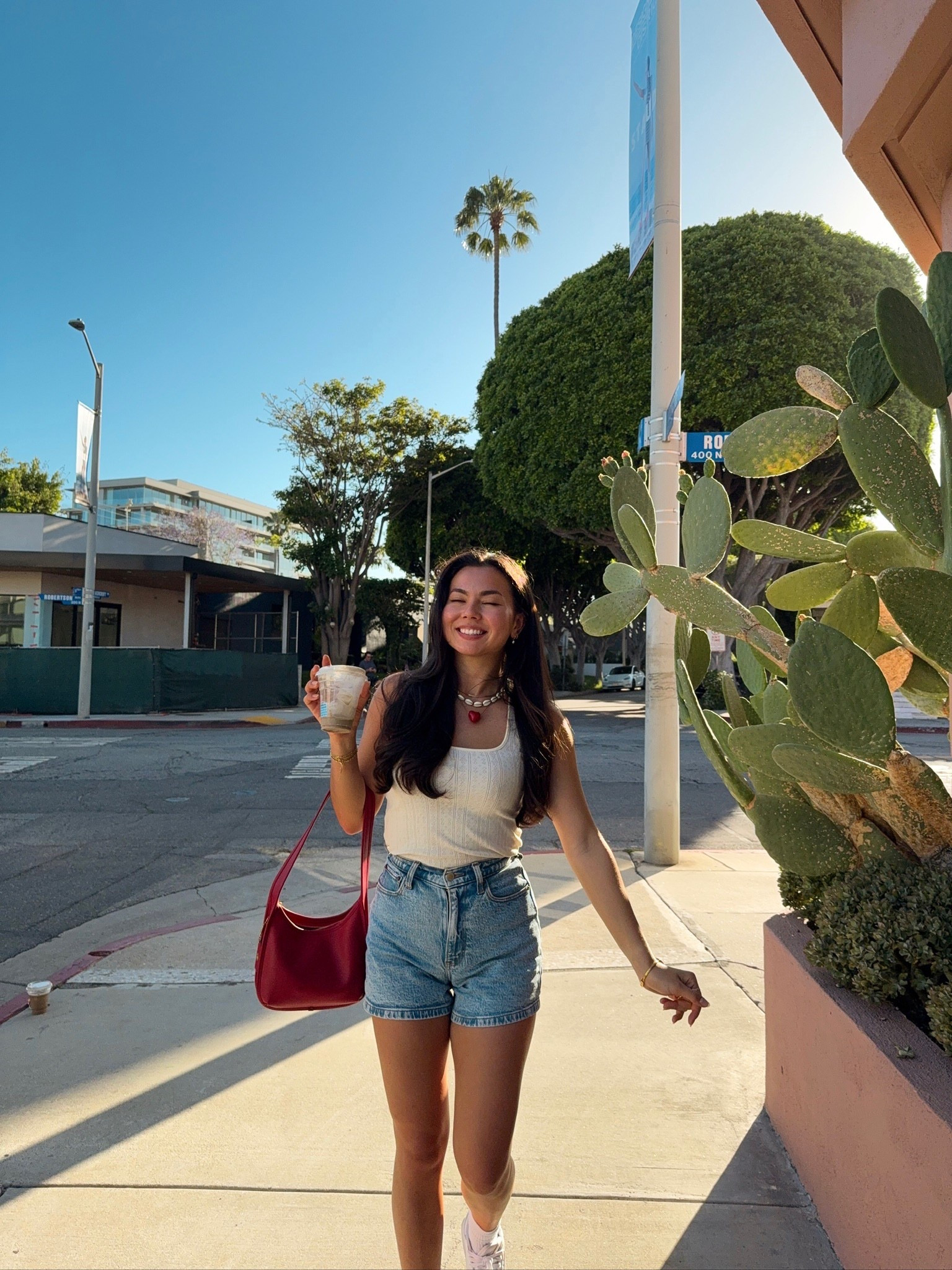 Pop of red🍒

#LTKootd #LTKgrwm