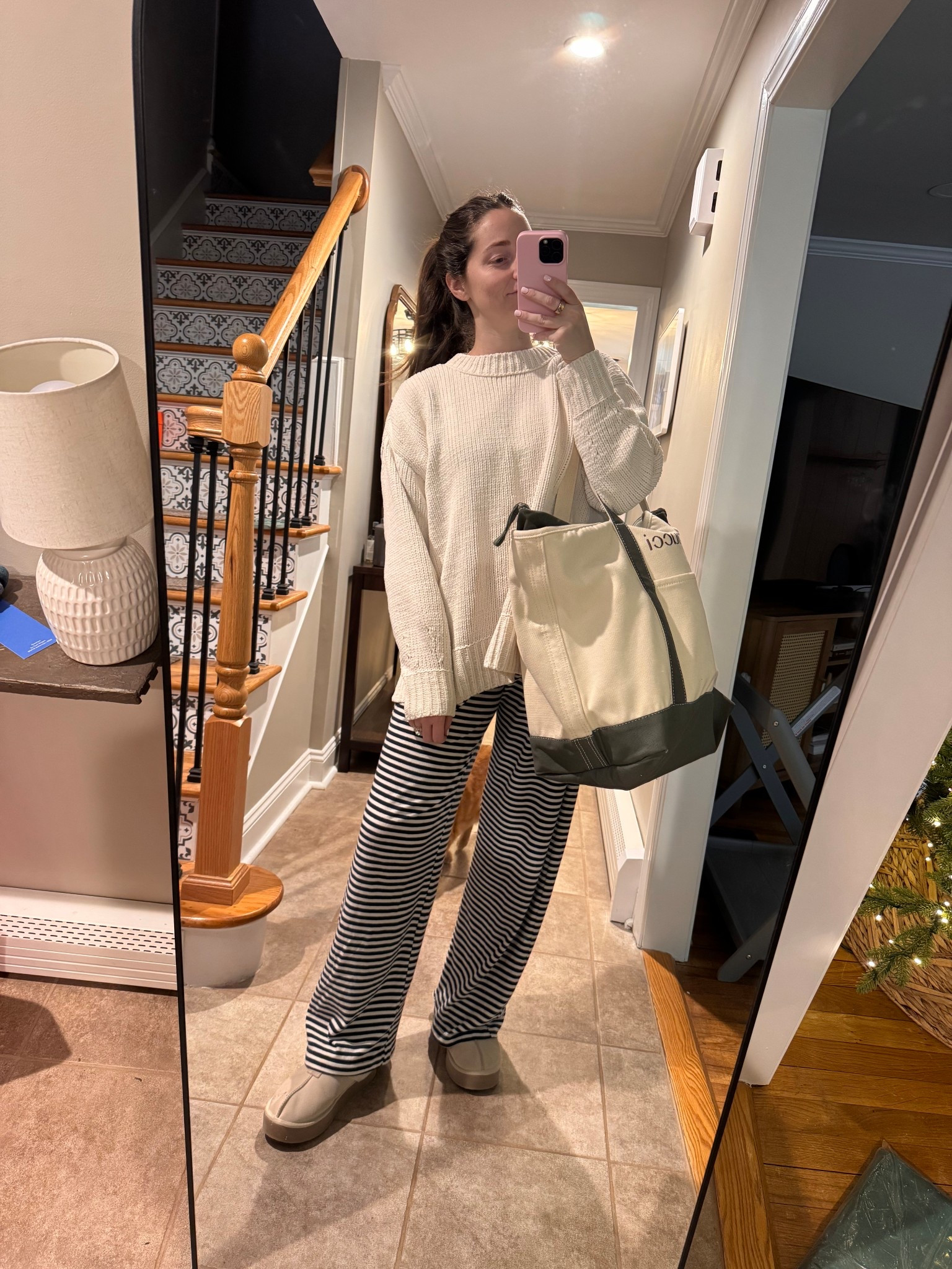 Comfy outfit I’m wearing today!! My sweater is on sale for $25! 

I’m wearing size small in both 

#LTKFindsUnder50 #LTKFindsUnder100 #LTKSaleAlert