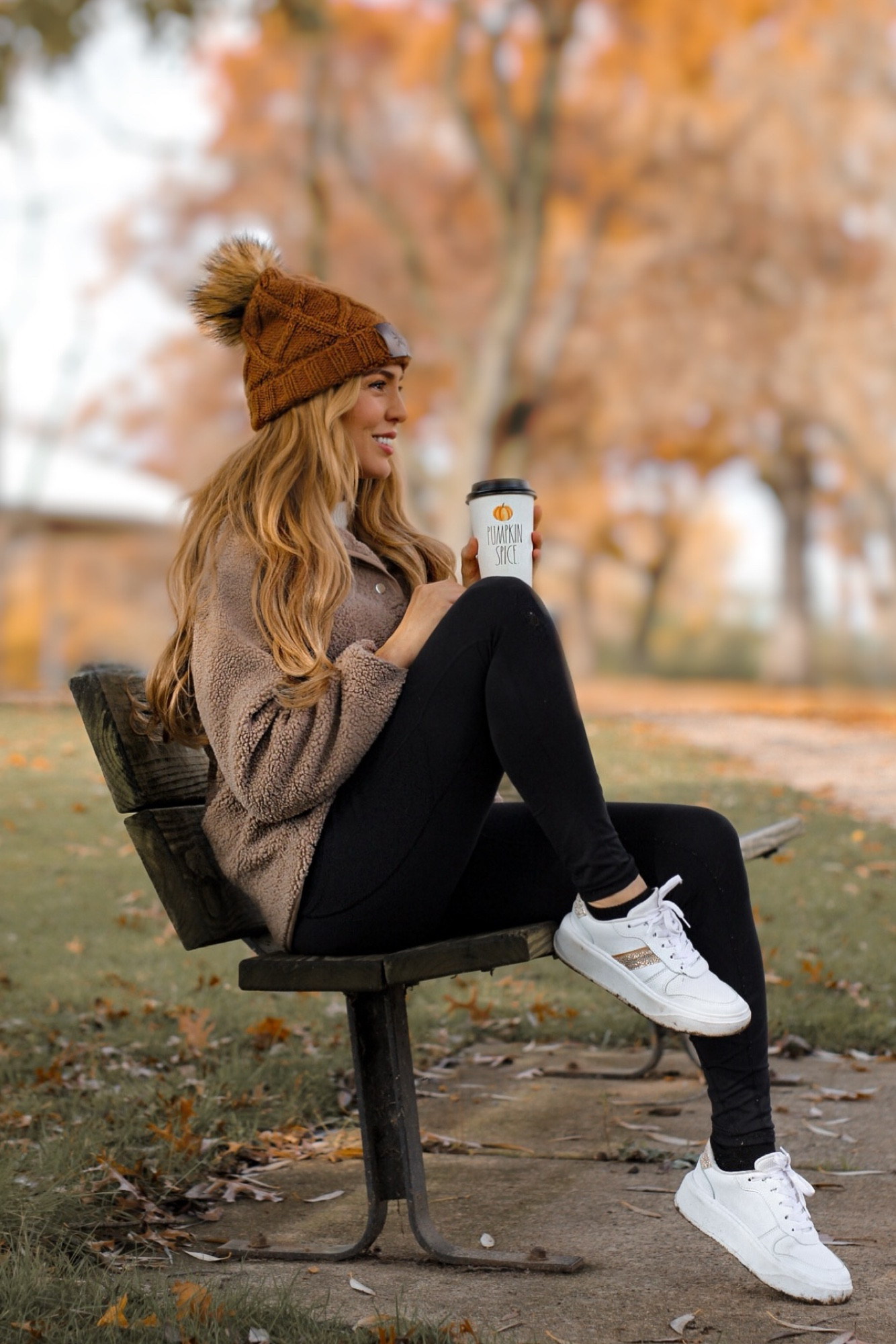 Cozy fall outift 

#LTKHolidaySale #LTKSeasonal #LTKfamily