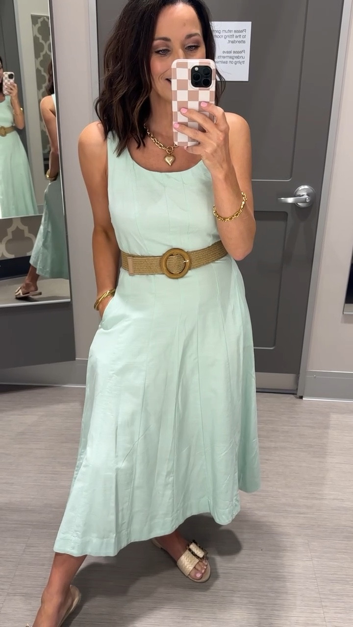 Guys this dress has pockets, say no more!


Spring dress  spring fashion  casual look  casual style  casual dress  women's dress  women's style  women's look  dress with pockets  midi dress  Target



#LTKSeasonal #LTKStyleTip