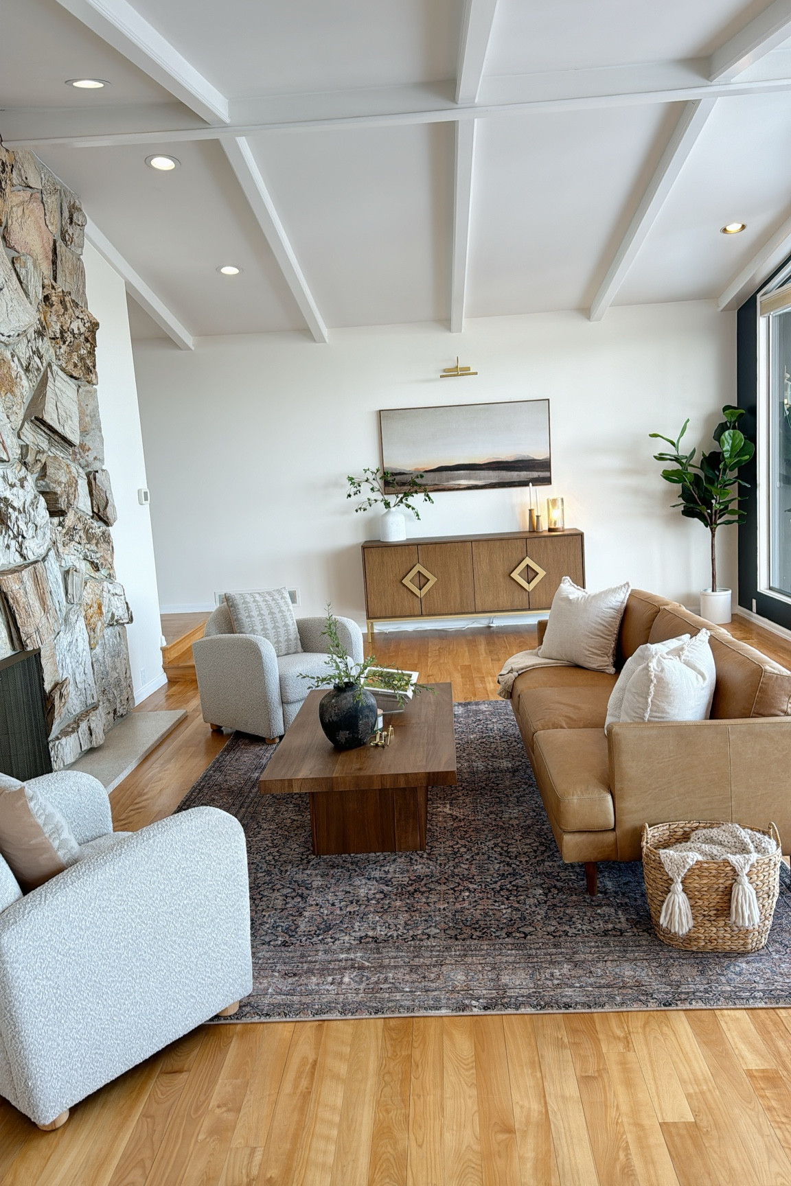 Mcm style home ❤️

#LTKsalealert #LTKhome #LTKstyletip