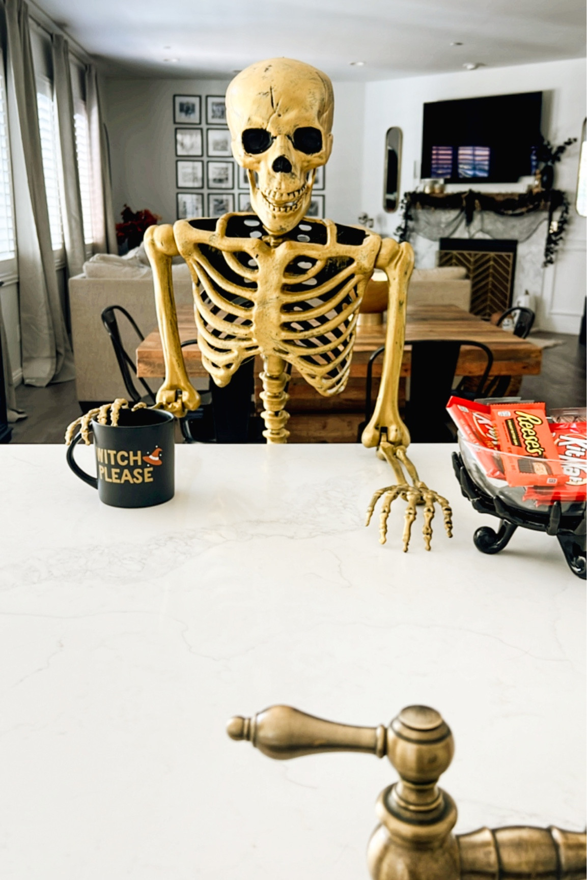 Halloween kitchen decor 💀

Skeleton decor
Candy bowl
Halloween mug
Halloween 
Gold skeleton 
Black and gold Halloween Sale

#LTKHolidaySale #LTKHalloween #LTKHoliday