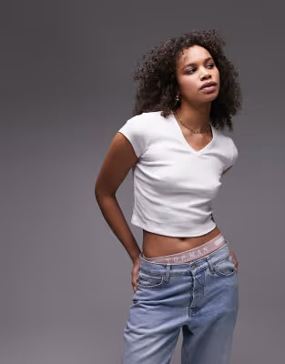 Topshop Tall V-neck everyday tee in white | ASOS (Global)