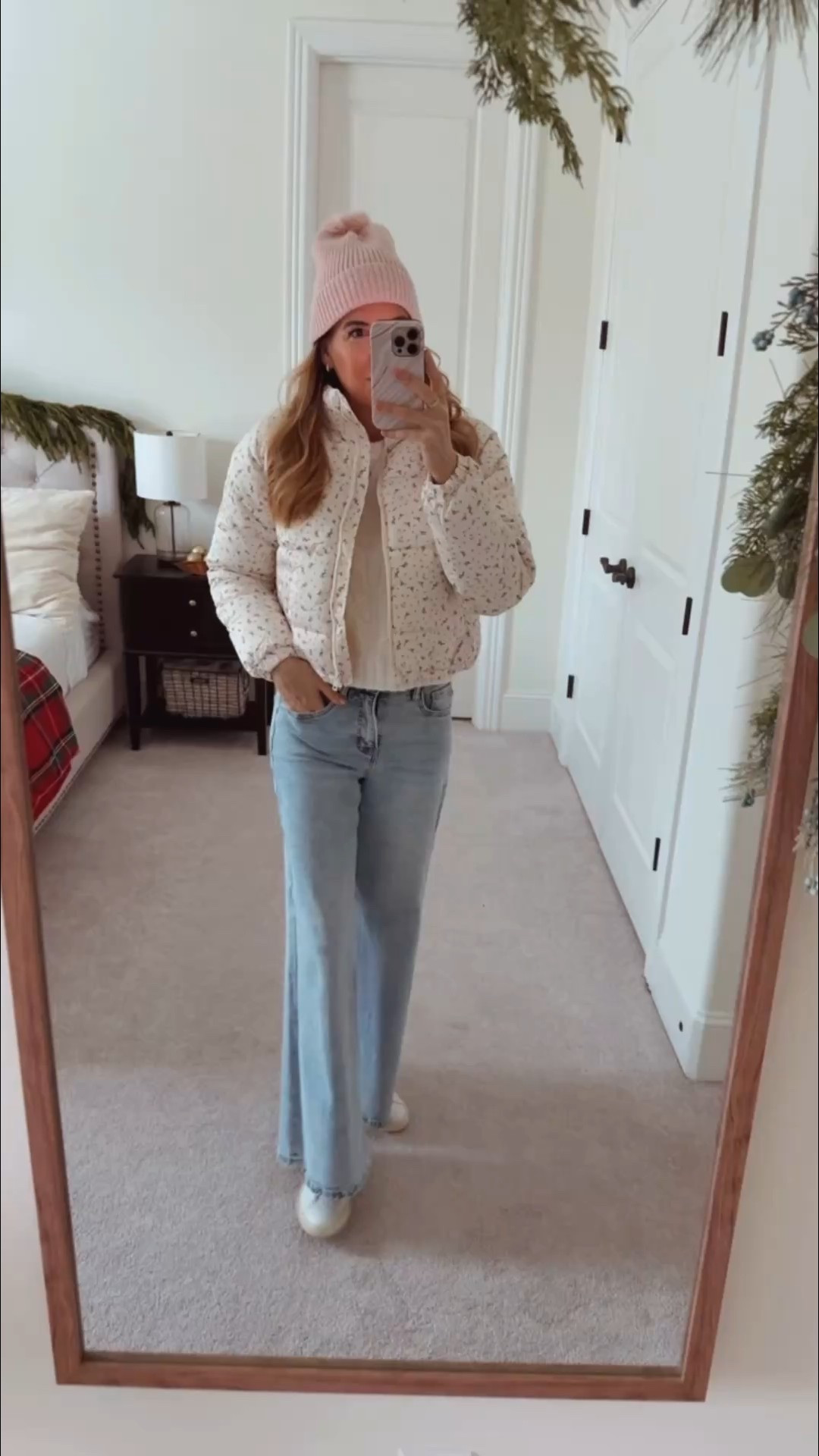 #walmartpartner Ladies!!!! This adorable puffer coat is a must buy! It’s so cute and comes in solid colors as well. Under $20 and kept me warm in 37° weather today! @walmartstyle #walmartstyle 