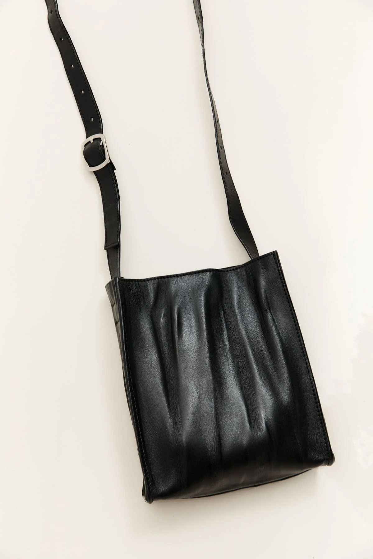 Paper Sling Bag - Black | St. Agni (US, UK, EU)