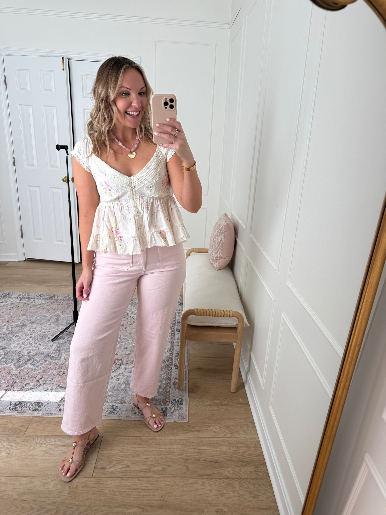 Cute spring date night outfit and would be cute for Valentine’s Day 🌸 med top and lg or size 10 in jeans 

#LTKValentine #LTKMidsize #LTKSeasonal