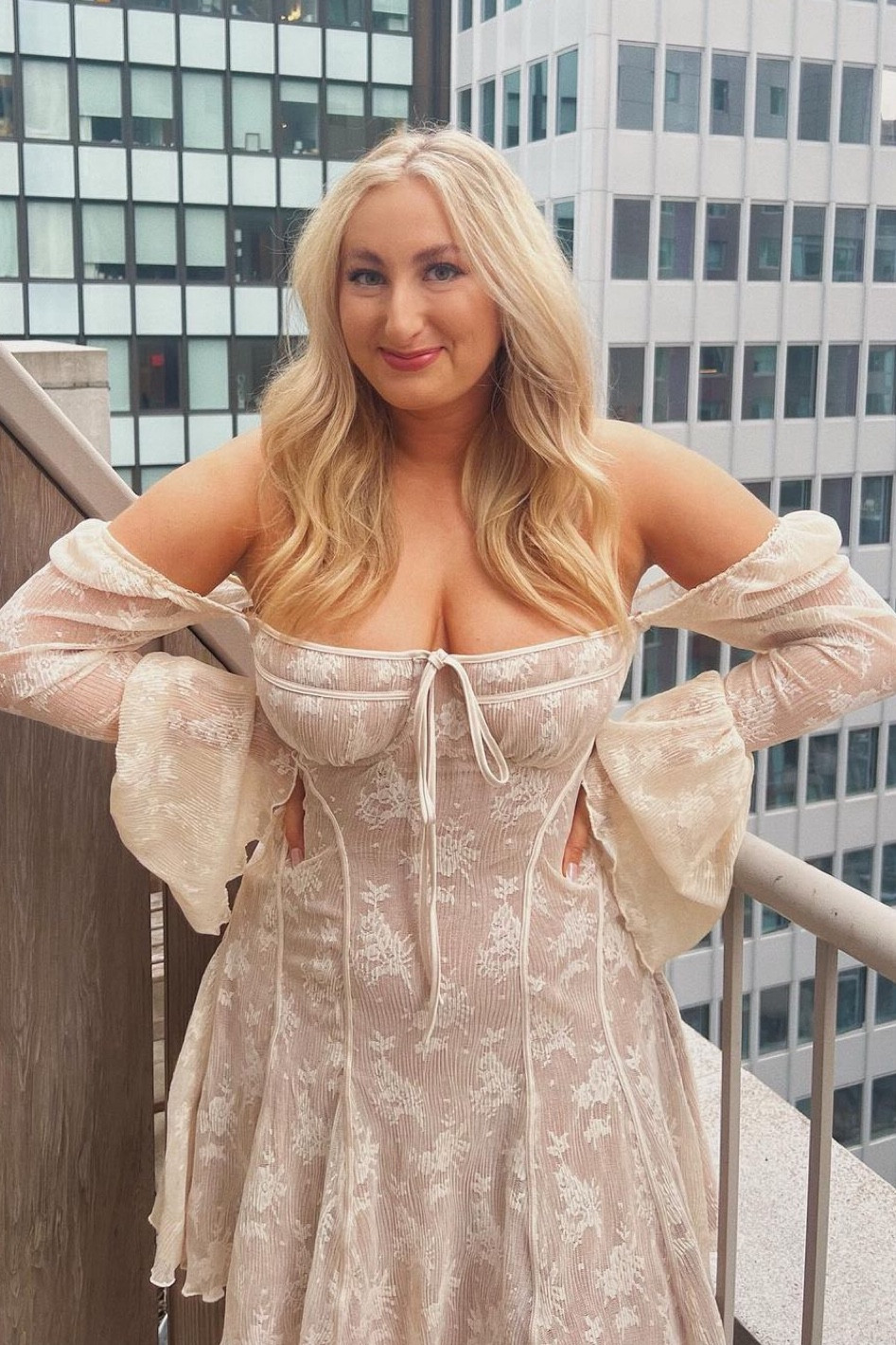 a little commotion for the dress

#LTKSeasonal #LTKHoliday #LTKGiftGuide