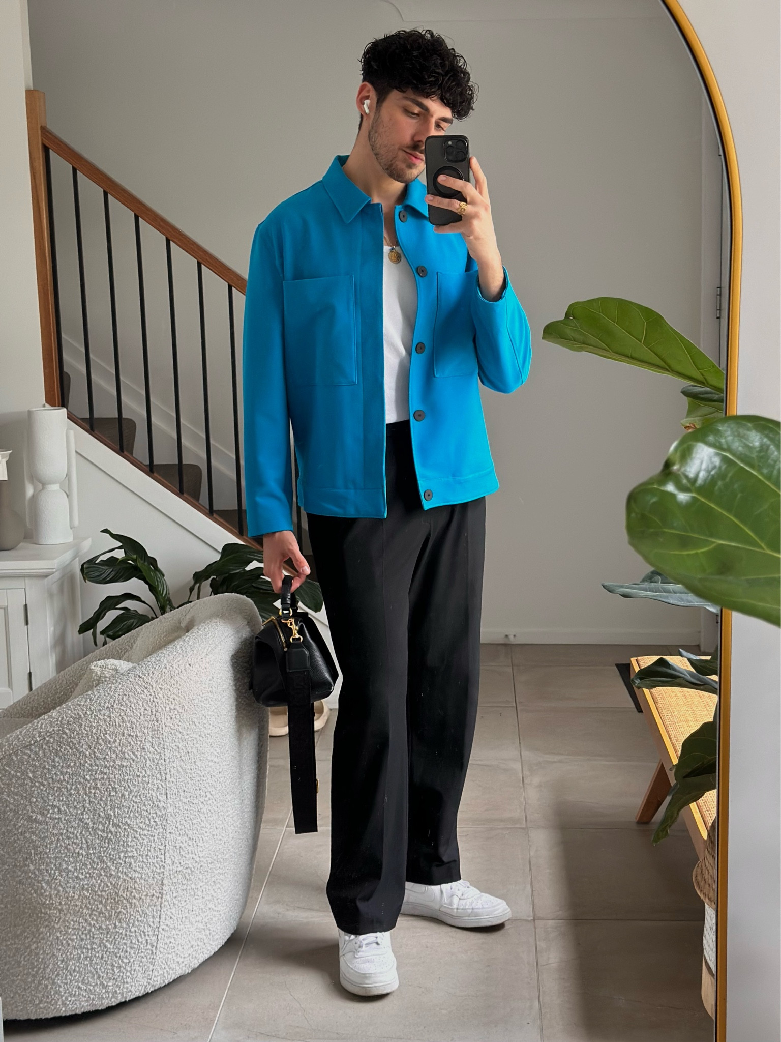 Winter outfit with a pop of colour 🩵

#LTKmens #LTKaustralia #LTKwinter