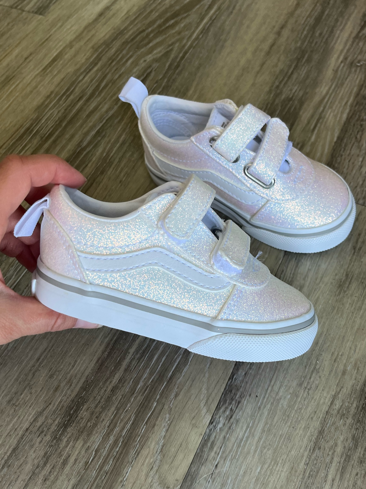 Toddler shoes | sparkly | neutral | kids sneakers | baby sneakers | toddler sneakers | spring shoes | summer shoes | toddler clothes 

#LTKshoecrush #LTKkids #LTKbaby