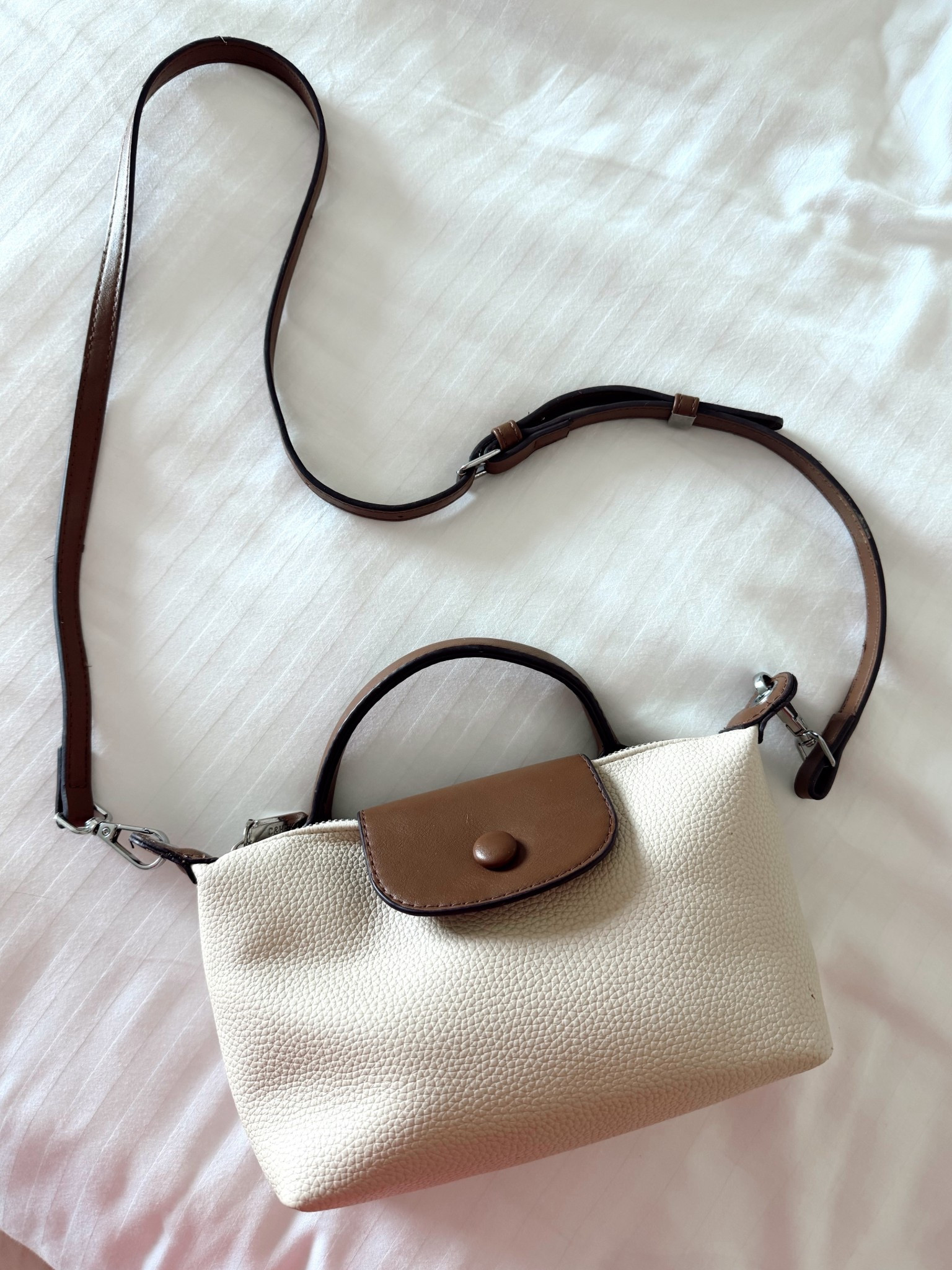 The best crossbody bag from Amazon! 



#LTKmomlife #LTKOver40 #LTKTravel