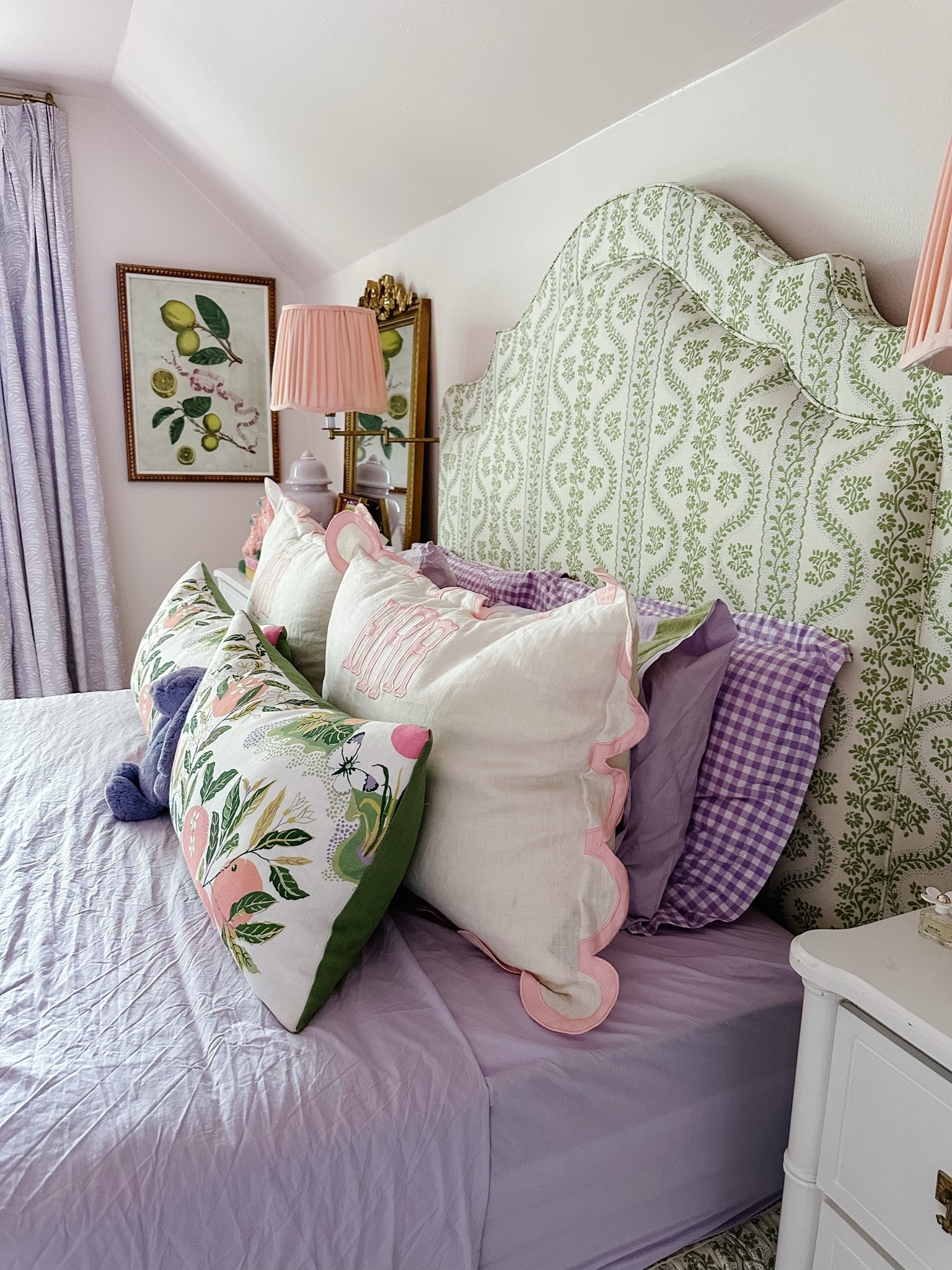 Harper’s bedroom sources