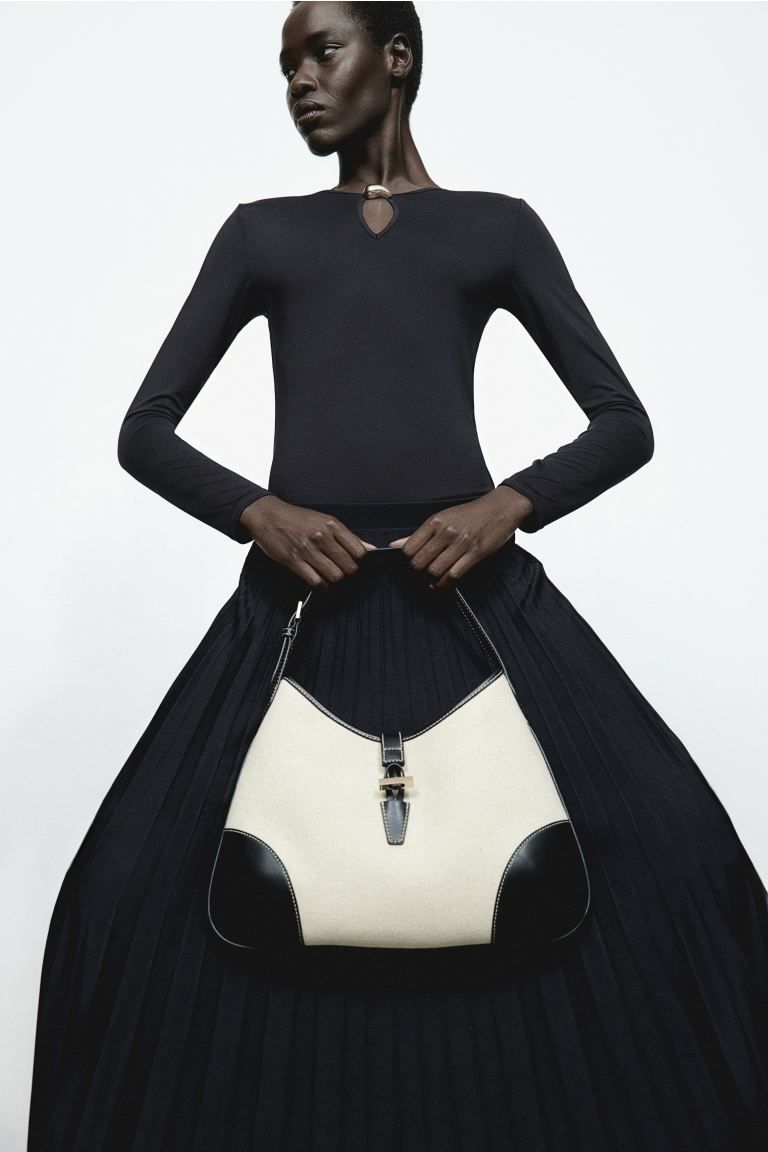 Canvas Shoulder Bag - Black/light beige - Ladies | H&M US | H&M (US + CA)