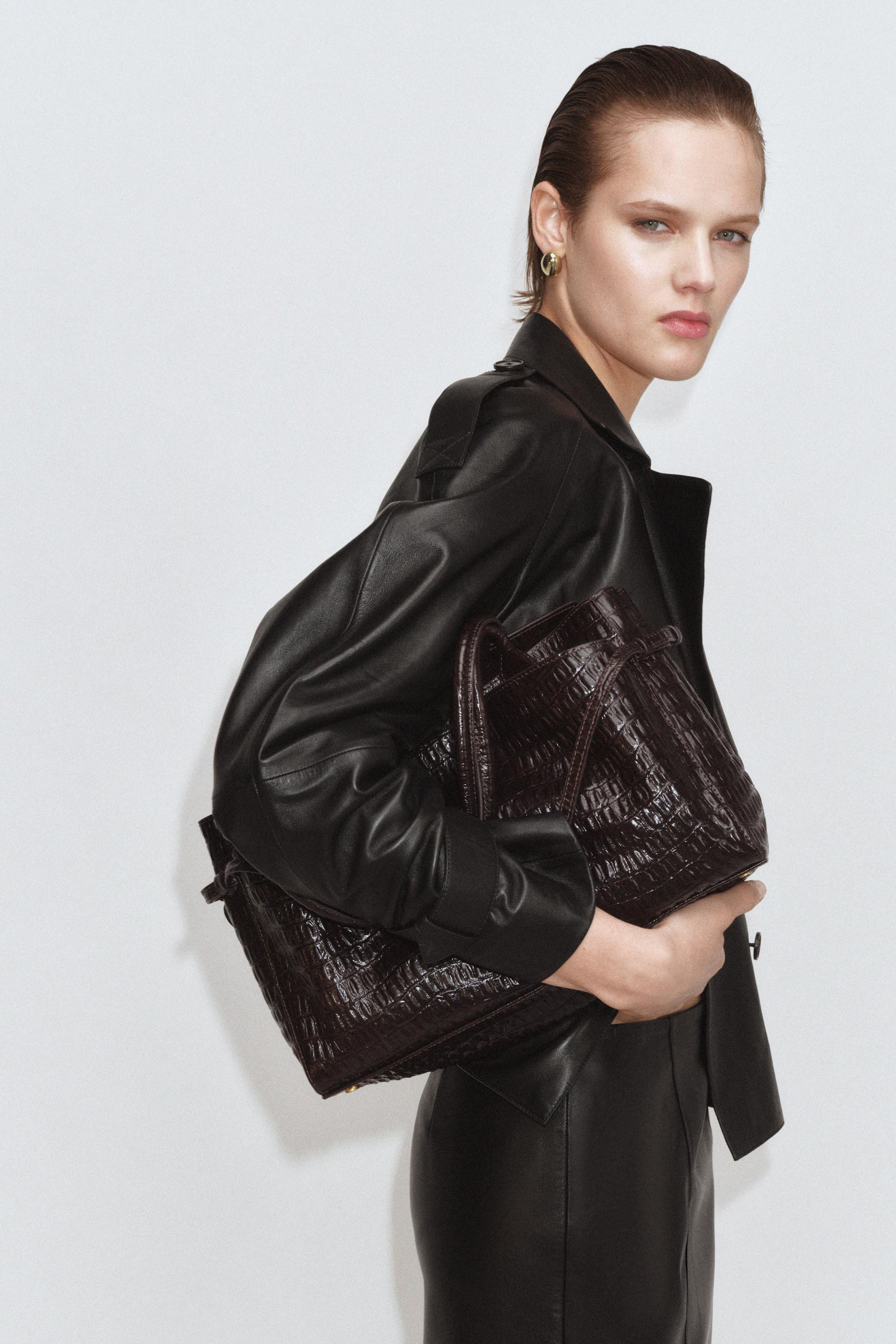 EMBOSSED LEATHER CITY BAG | Zara US