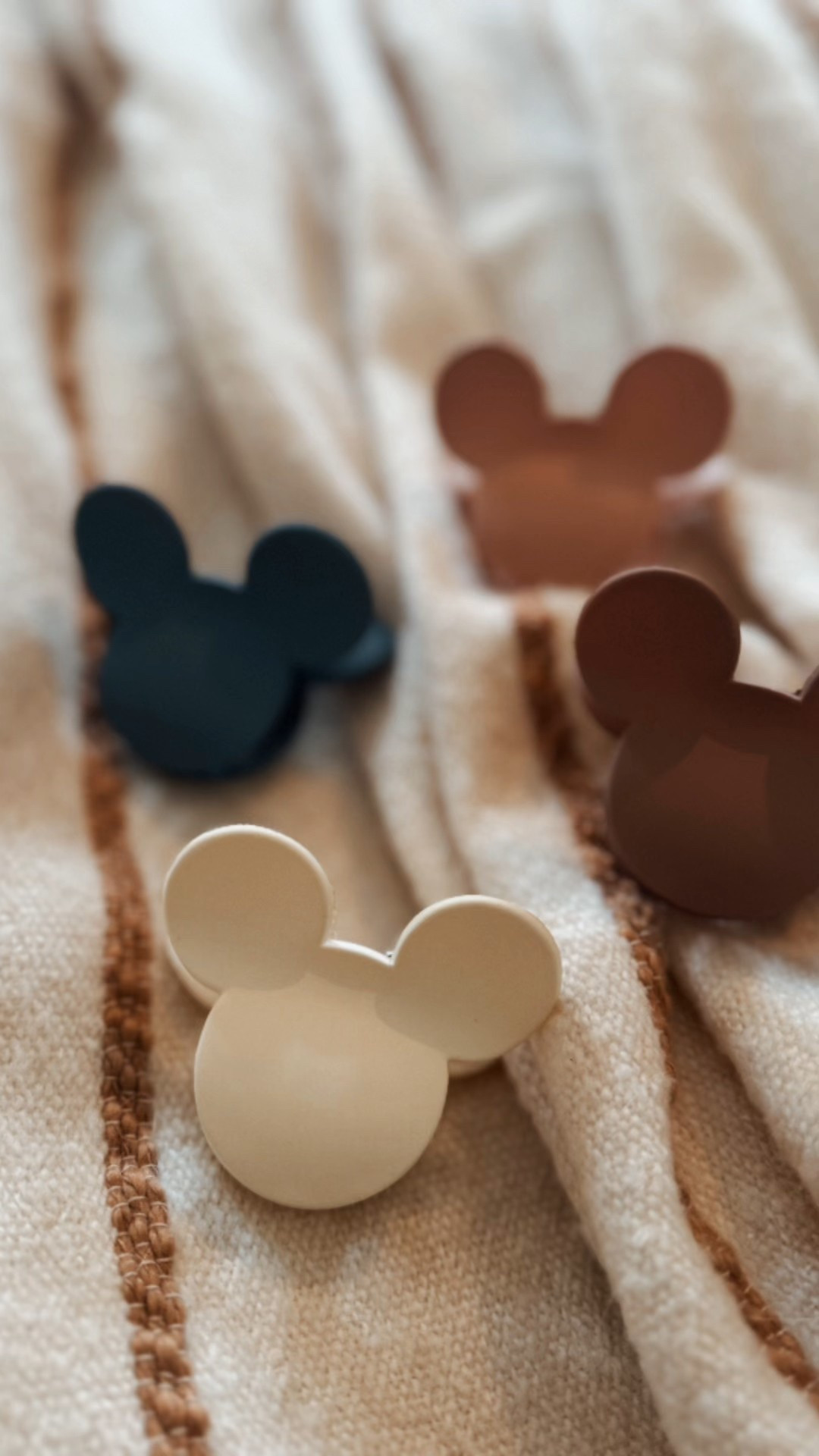 Mickey hair clips. Mickey claw clips. Disney hair clips. Disney claw clips. Disney hair style. Disney favorites. 

#LTKFamily #LTKStyleTip 

#LTKKids