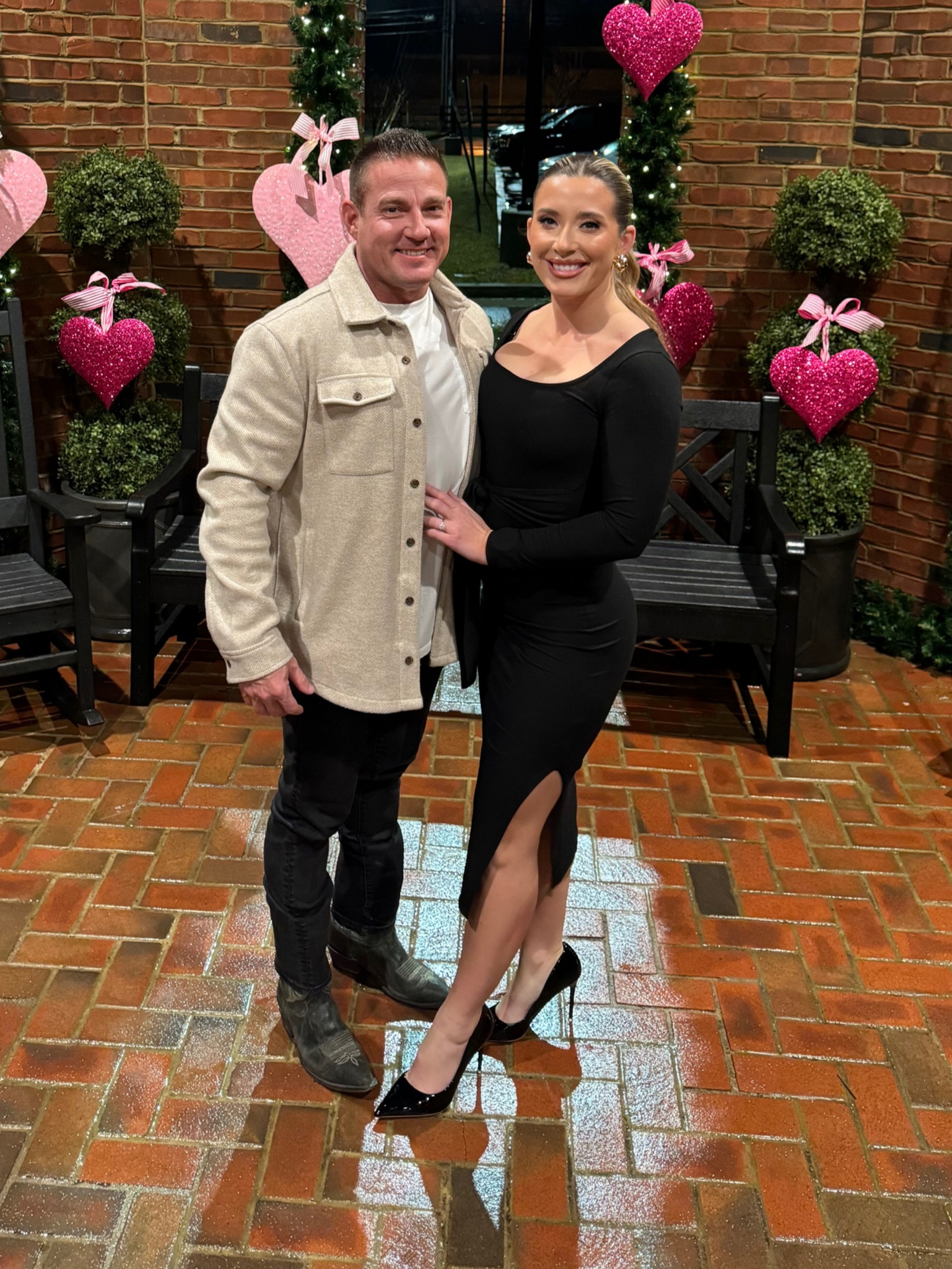 Date night outfit / black dress / date night/ long sleeve dress outfit 

#LTKSeasonal #LTKfindsunder50 #LTKstyletip