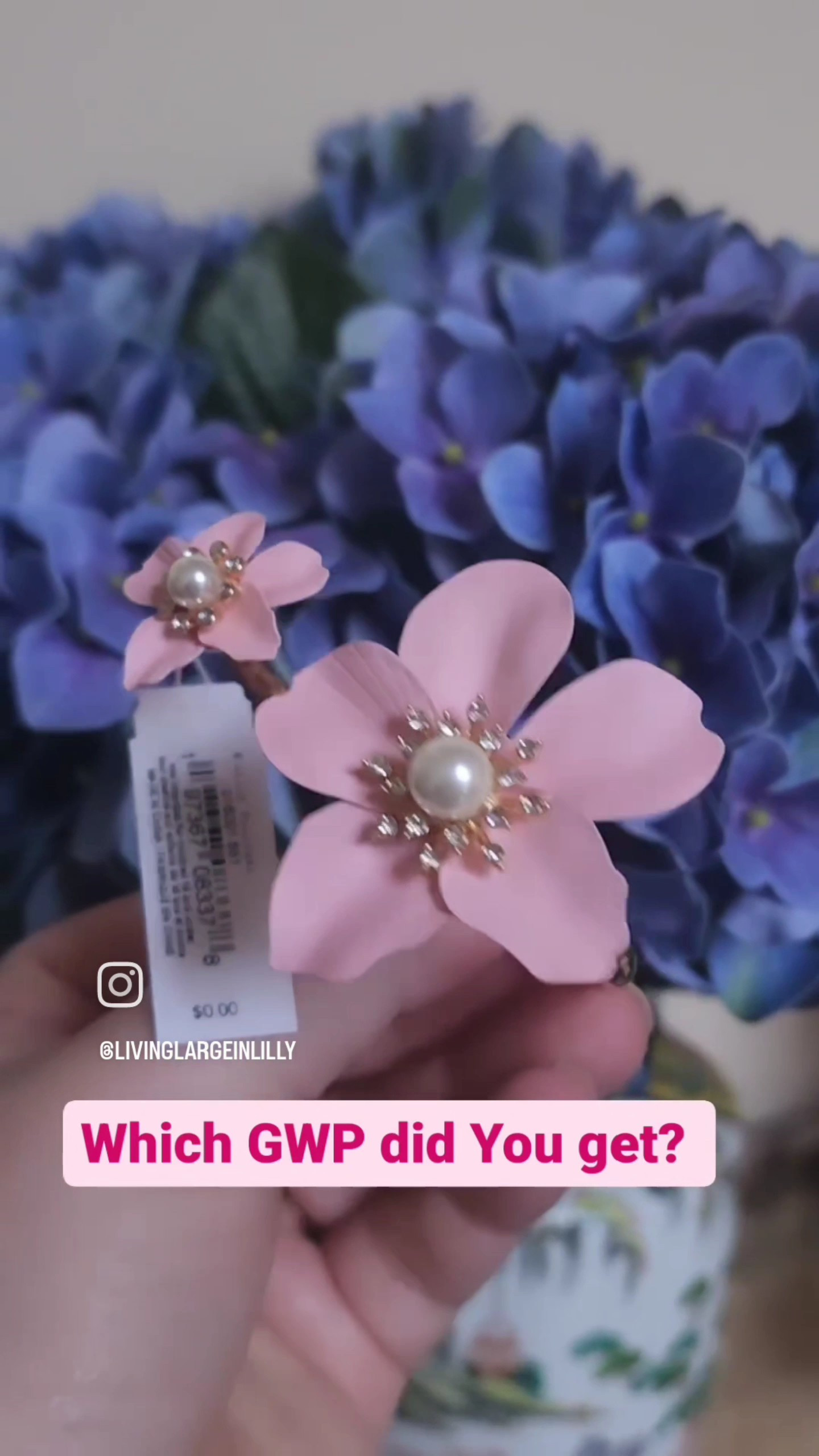 these bracelets and earrings are some of my favorite from Lilly pulitzer in awhile. if you missed them as a GwP they still have them online! Snag them while you can #livinglargeinlilly #bracelet #earrings #weddingjewlery 

#LTKfindsunder100