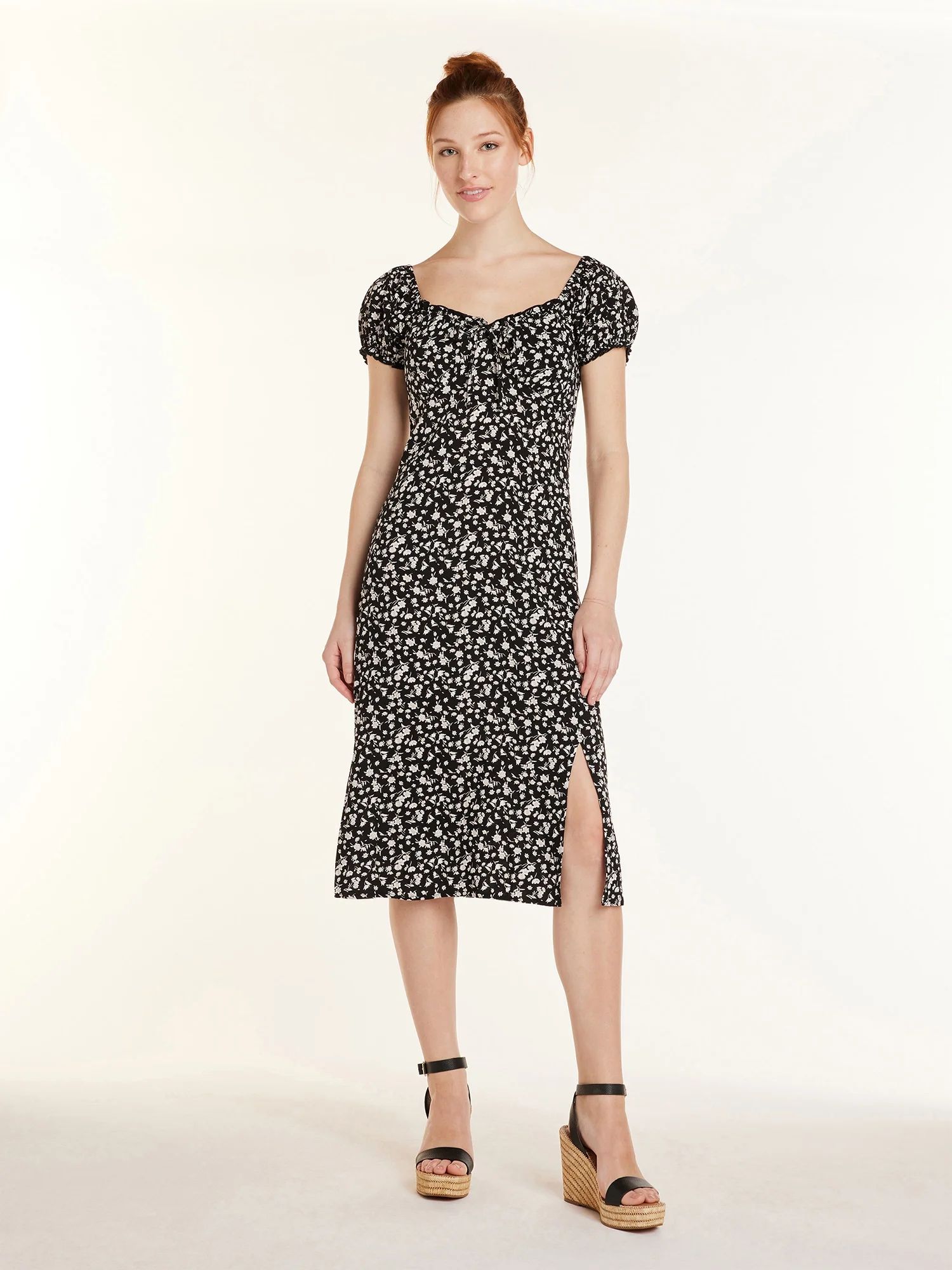 No Boundaries Juniors’ Floral Dress with Short Puff Sleeves, Sizes XS-XXXL | Walmart (US)