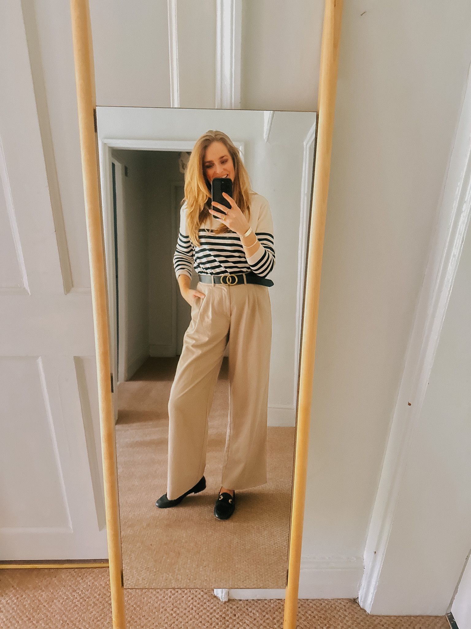 Capsule wardrobe minimal outfit casual smart outfit wide leg trousers 

#LTKSeasonal #LTKeurope