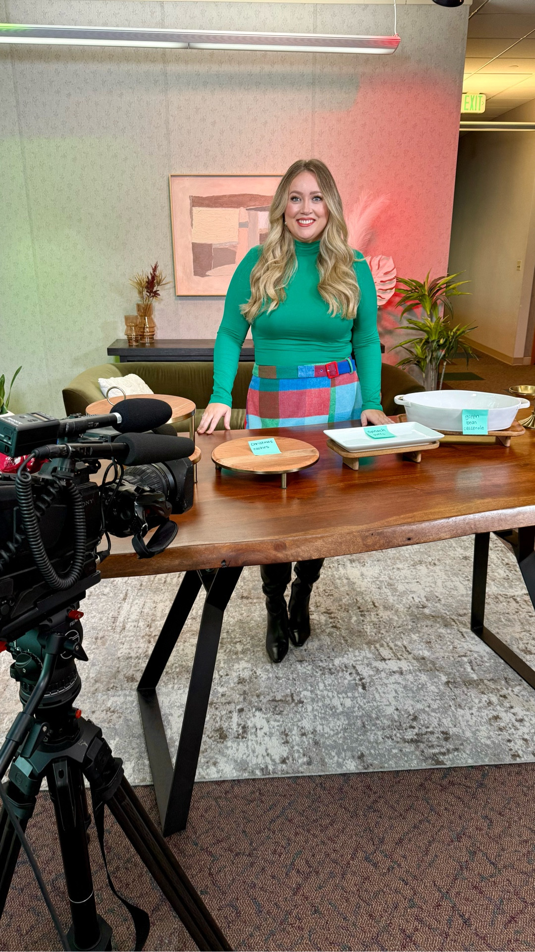 Holiday Hosting tips you’ll want to keep in mind this week 🎄✨

I had the pleasure of returning to @arcseattlecw at @komo4 and chatting about my top holiday hosting tips with @holly_menino

Check out my Instagram for my full segment 

#LTKHoliday #LTKSeasonal #LTKdayinmylife