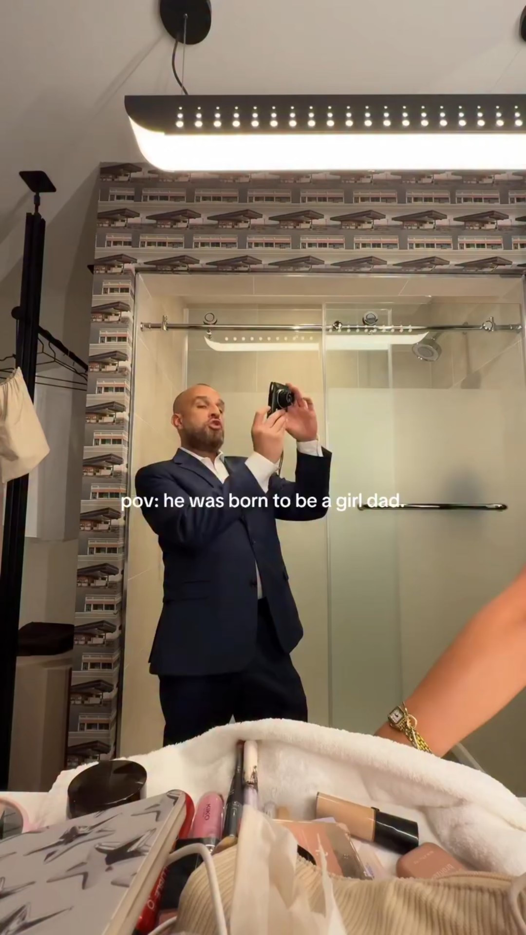 honestly though he ate & the results didn’t LIE🥹👏🏽😭🫶🏽💗 (VIRAL DAD VIDEO) camera is LINKED. 

#explorepage #girldad #dadanddaughter #relatable #funny #pictures #photoshoot

#LTKHoliday #LTKCyberWeek #LTKGiftGuide