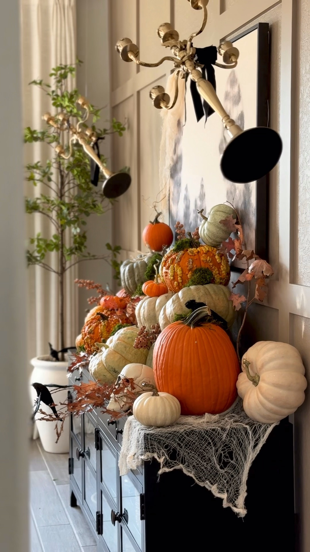 Halloween dining room 🍂🎃🤎

#LTKSeasonal #LTKHome #LTKstorytime