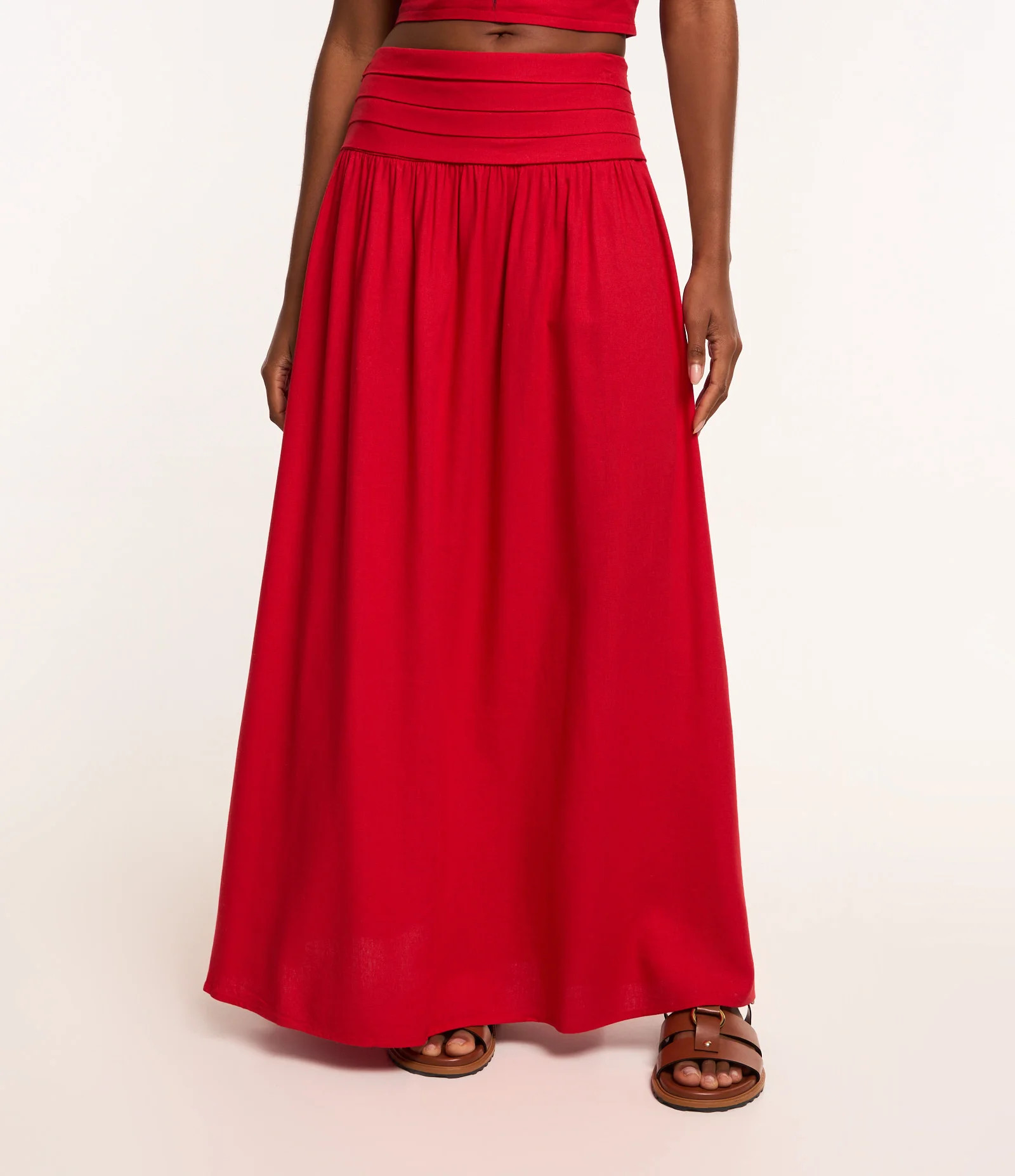 Saia New Midi em Viscolinho com Cós Largo com Recortes Vermelho - Lojas Renner | Renner (BR)