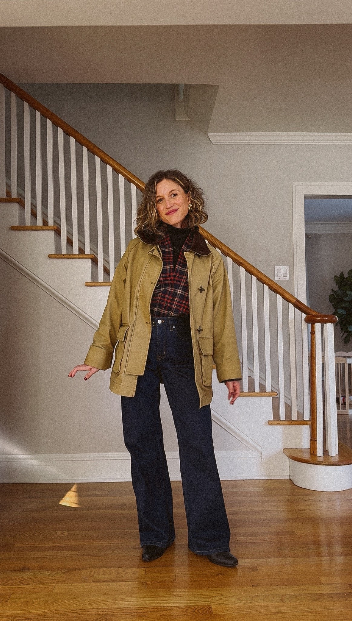 How To Style A Plaid Shirt: Look One 

Old J.Crew turtleneck; similar linked. Sèzane plaid shirt (linked a few more options, too!) Everlane denim, TTS, similar linked. Bared Footwear boots, I went up a half size, more affordable option linked. Mango barn jacket  

#LTKOver40 #LTKmomlife #LTKSeasonal