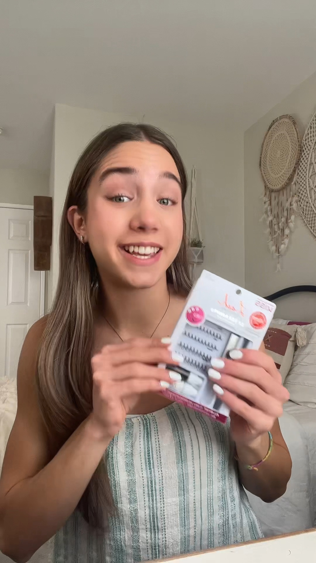 LASH EXTENSIONS FOR UNDER $15! 🩷 

This is one of my favorite Amazon beauty finds under $15 

#LTKFindsUnder50 #LTKVideo #LTKBeauty