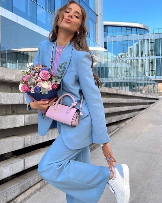 💙 Baby Blue Outfit Inspo 💙
Dreamy and fresh, baby blue is the it-girl shade of the season. Shop these effortlessly chic baby blue outfits — from flirty dresses to elevated basics — all linked from Revolve’s baby blue collection. Perfect for spring brunches, summer weddings, and coastal getaways.

Tap to shop your next favorite pastel look on LTK!

#BabyBlueOutfits #RevolveStyle #PastelFashion #Spring2025Trends #WeddingGuestLooks #RevolveFinds #CoastalOutfits #SoftGlamStyle #BrunchOutfits #RevolvePartner #PinterestFashion #SpringStyleInspo #BlueEdit #CelebrityStyle #LTKOutfits

#LTKSeasonal #LTKStyleTip #LTKWorkwear