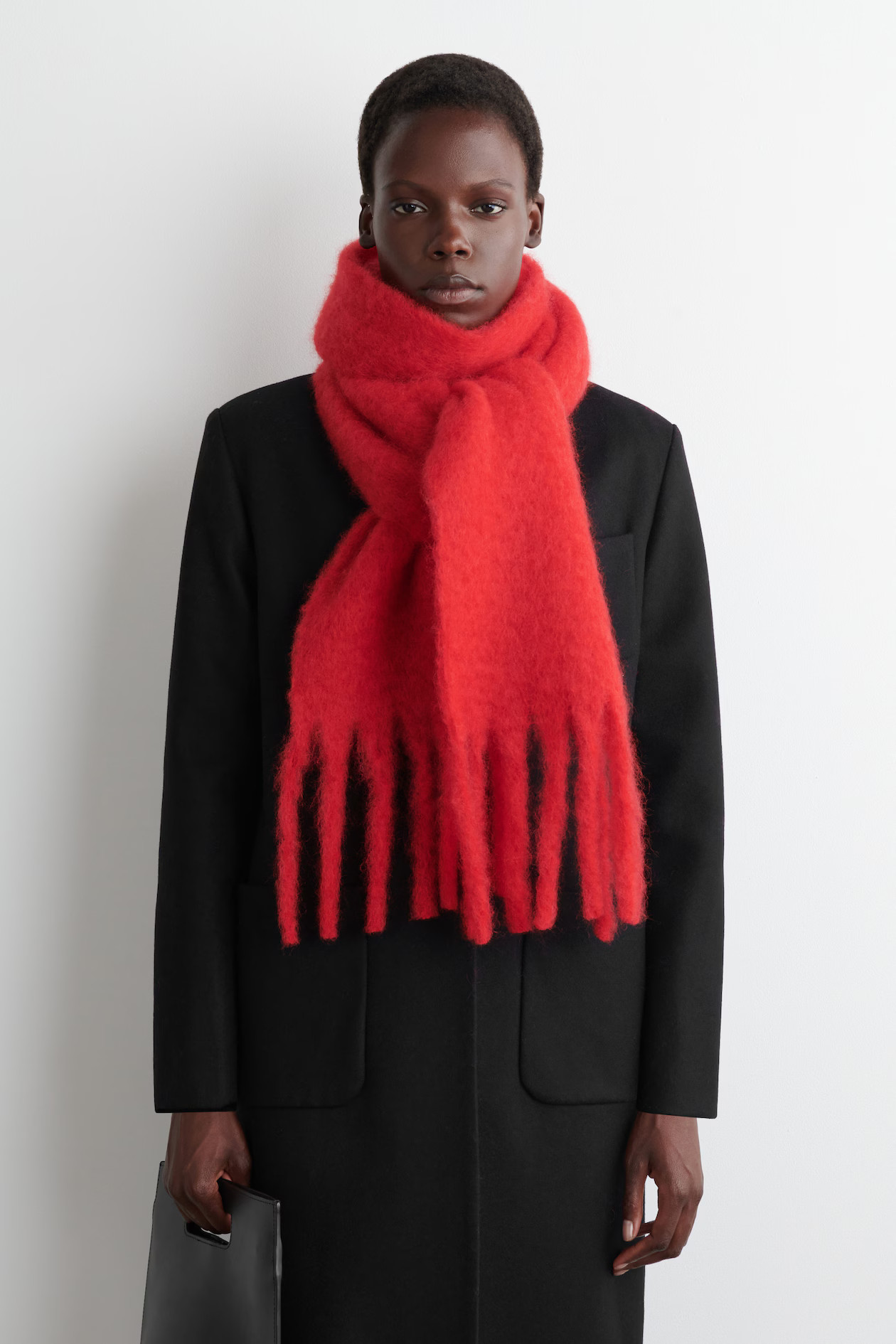 FRINGED BRUSHED-MOHAIR SCARF - RED | COS US | COS (US)