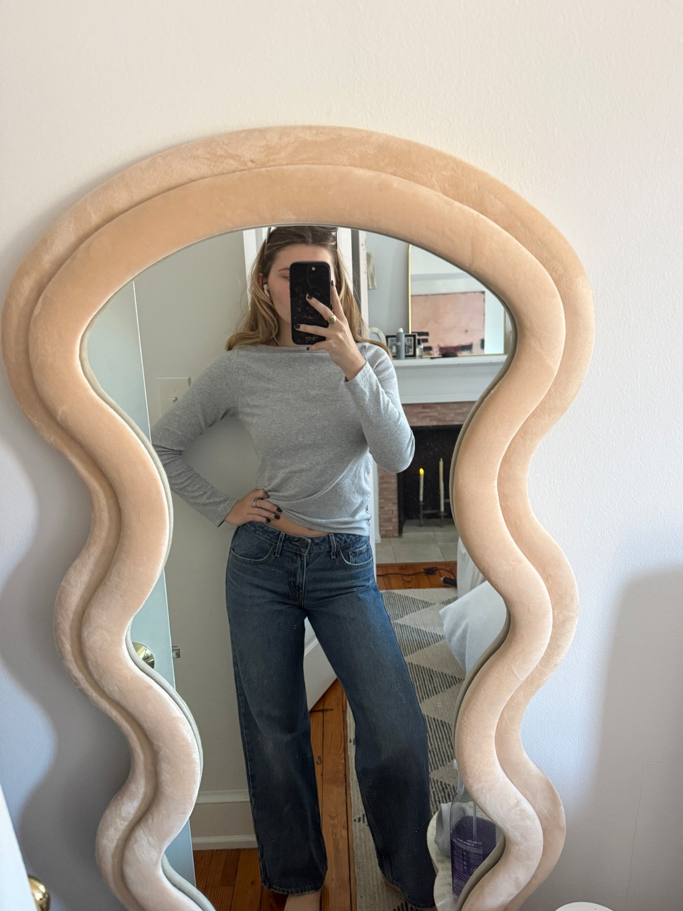 Levi’s low rise loose jeans & boat neck grey long sleeve. 27 in jeans medium in top

#LTKootd #LTKgrwm