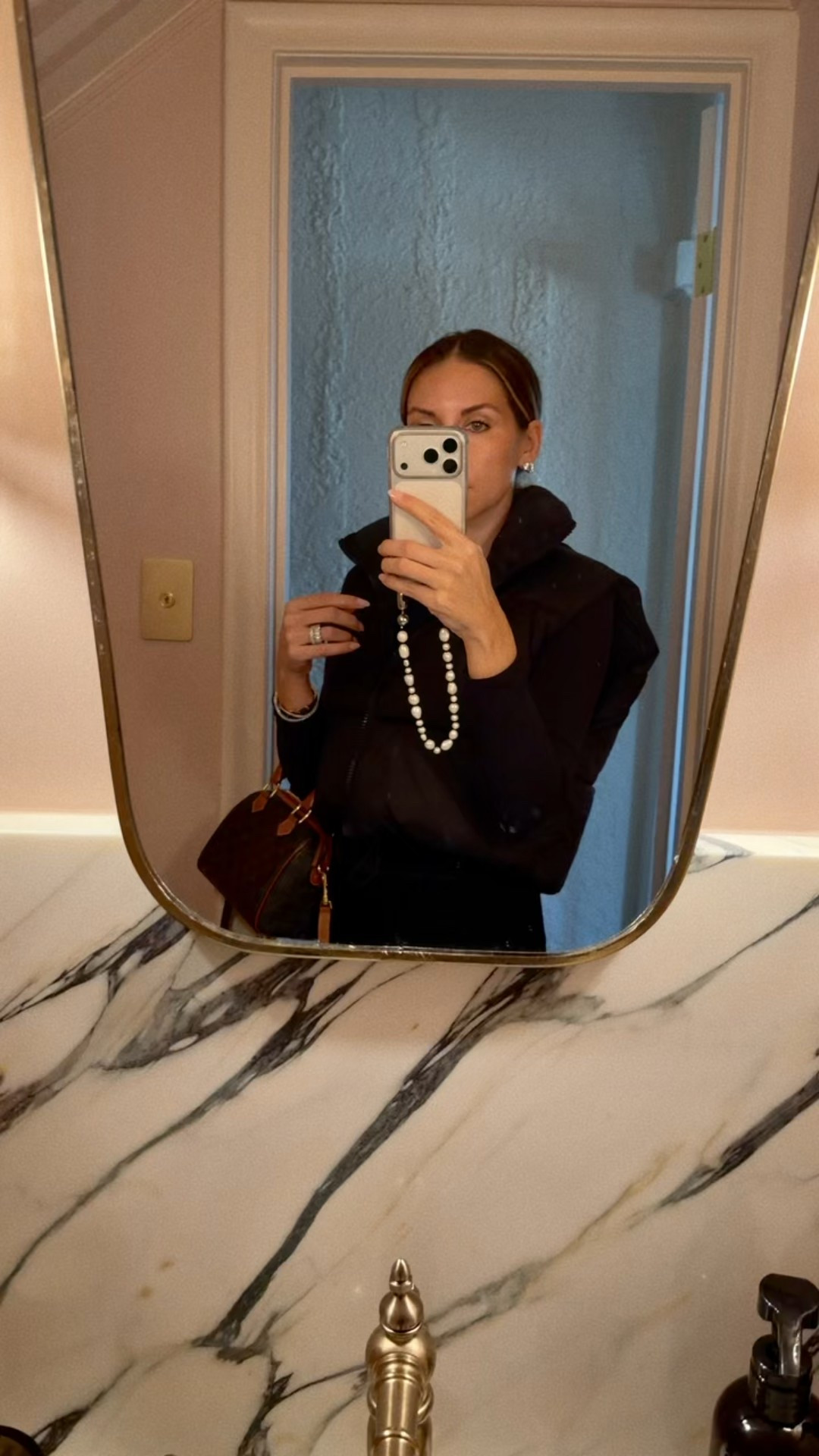 Amazon Puffer Vest— Size M // Winter Fashion // Winter Style // Amazon Finds Under $50 

#LTKSeasonal #LTKootd