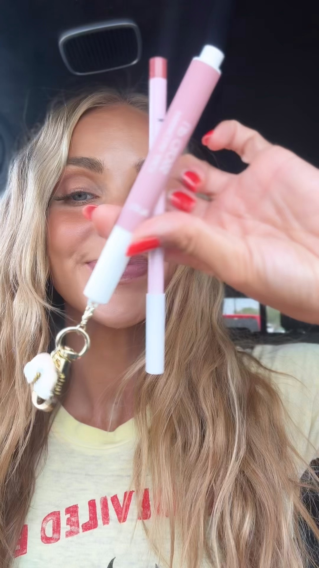 The perfect lip combo 

Liner rosy brown 
Gloss strawberry milk