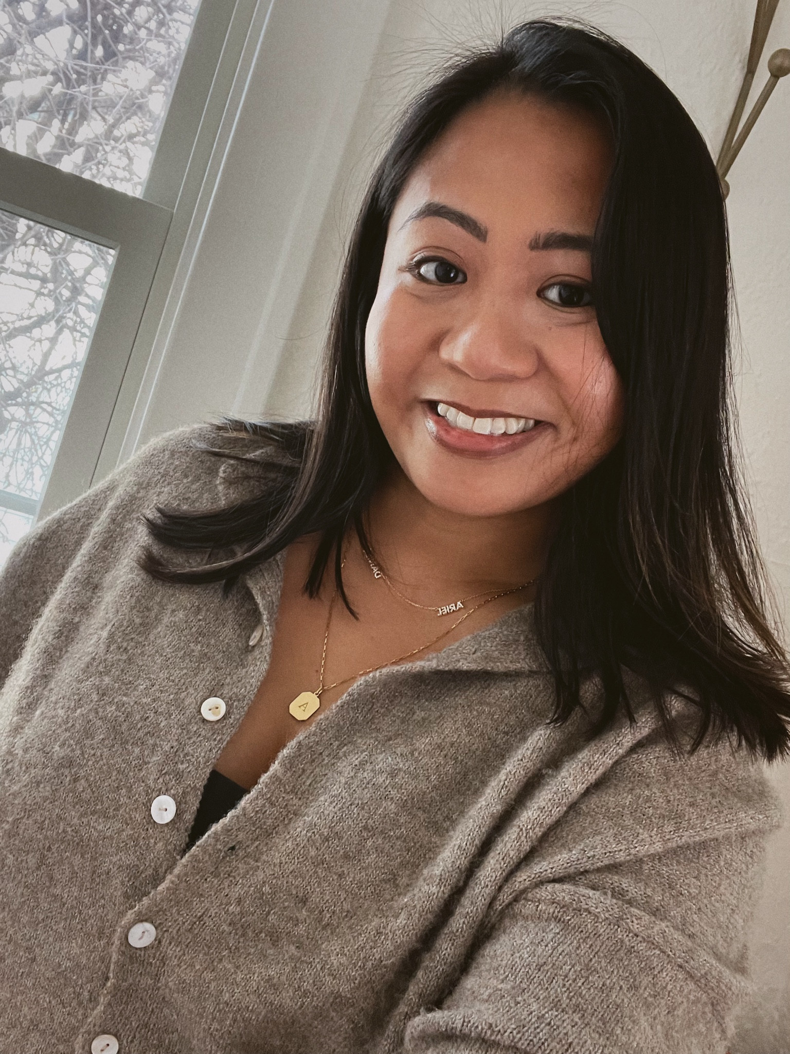 Minimal outfit, minimal jewelry, gold jewelry, personalized necklace, gift guide, Mother’s Day gift, Valentine’s Day giftt

#LTKGiftGuide #LTKfindsunder100 #LTKstyletip