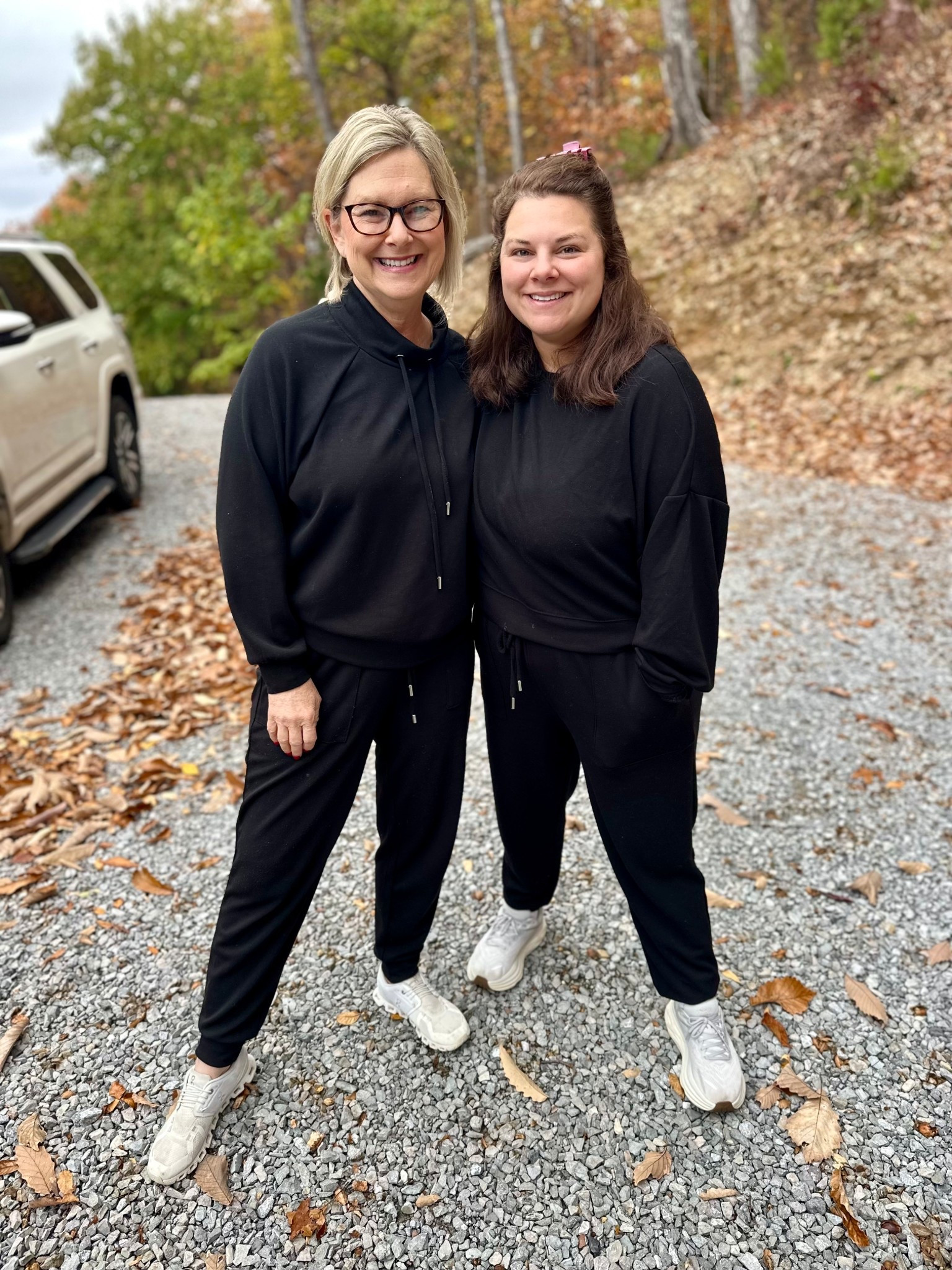 The difference in me and my mother on travel days 😂🫠 we at least both dress for comfort and these black sets are made for days like today! Link similar styles same brand as the ones we’re wearing. Snag both pieces for around $45 😱
