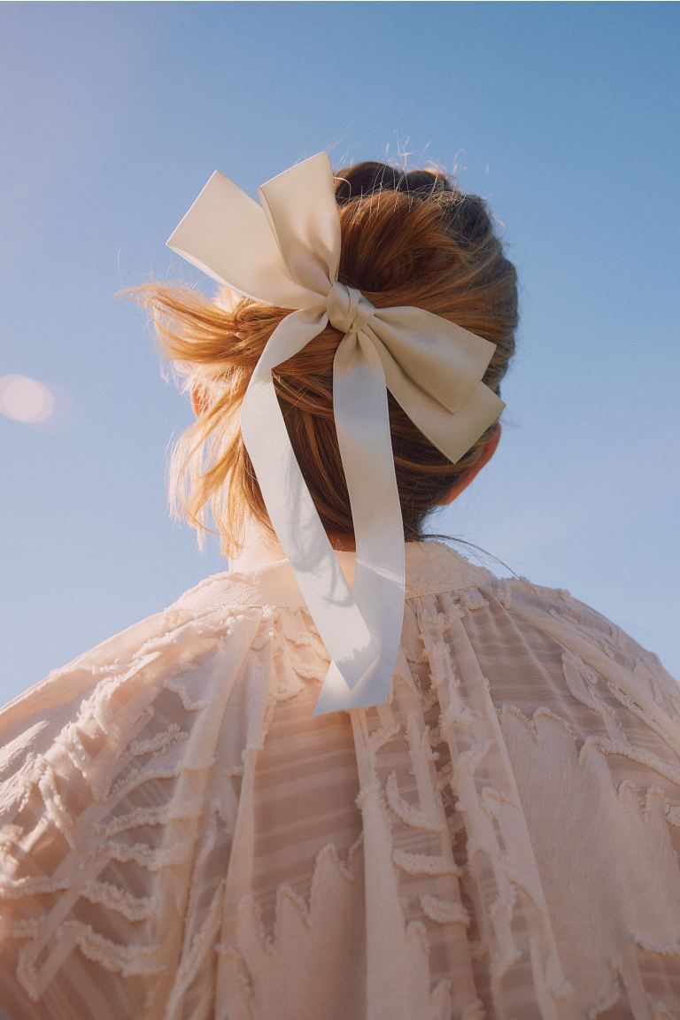 Bow-decorated Hair Clip - White - Ladies | H&M US | H&M (US + CA)