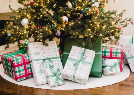 Amazon Christmas gifts you can still get in time! Last minute holiday gift ideas  

#LTKGiftGuide #LTKHoliday #LTKsalealert
