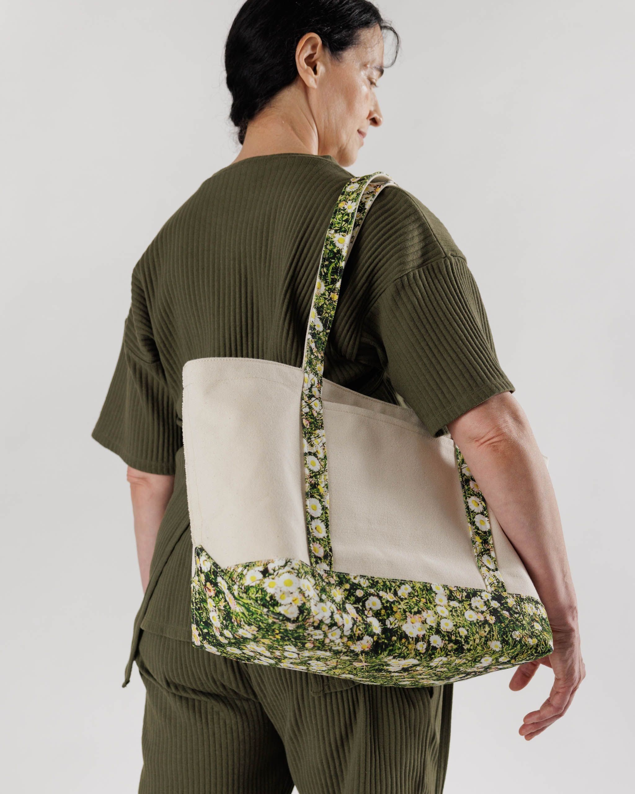 Medium Heavyweight Canvas Tote | BAGGU