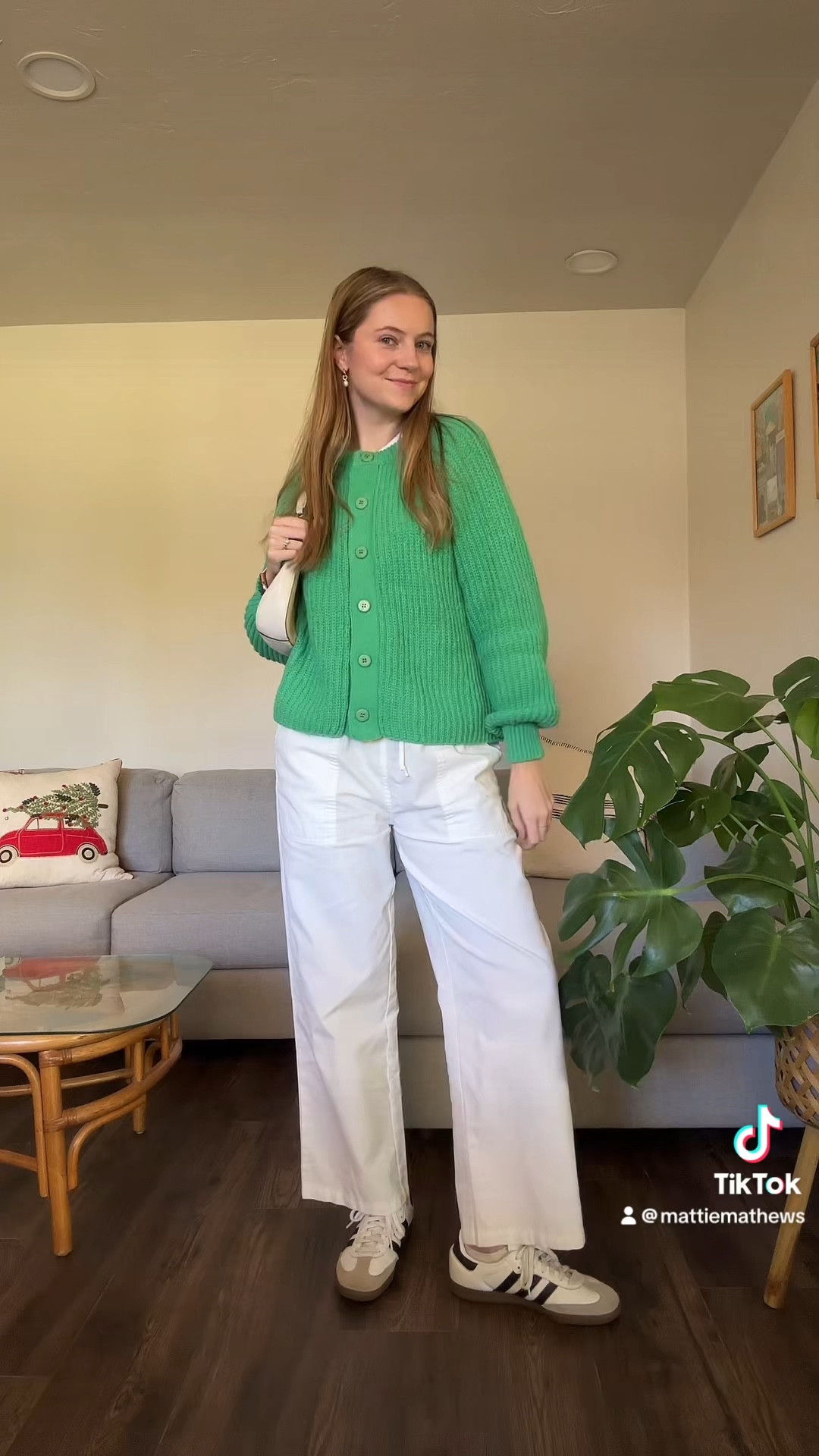 I love a comfy cute outfitt