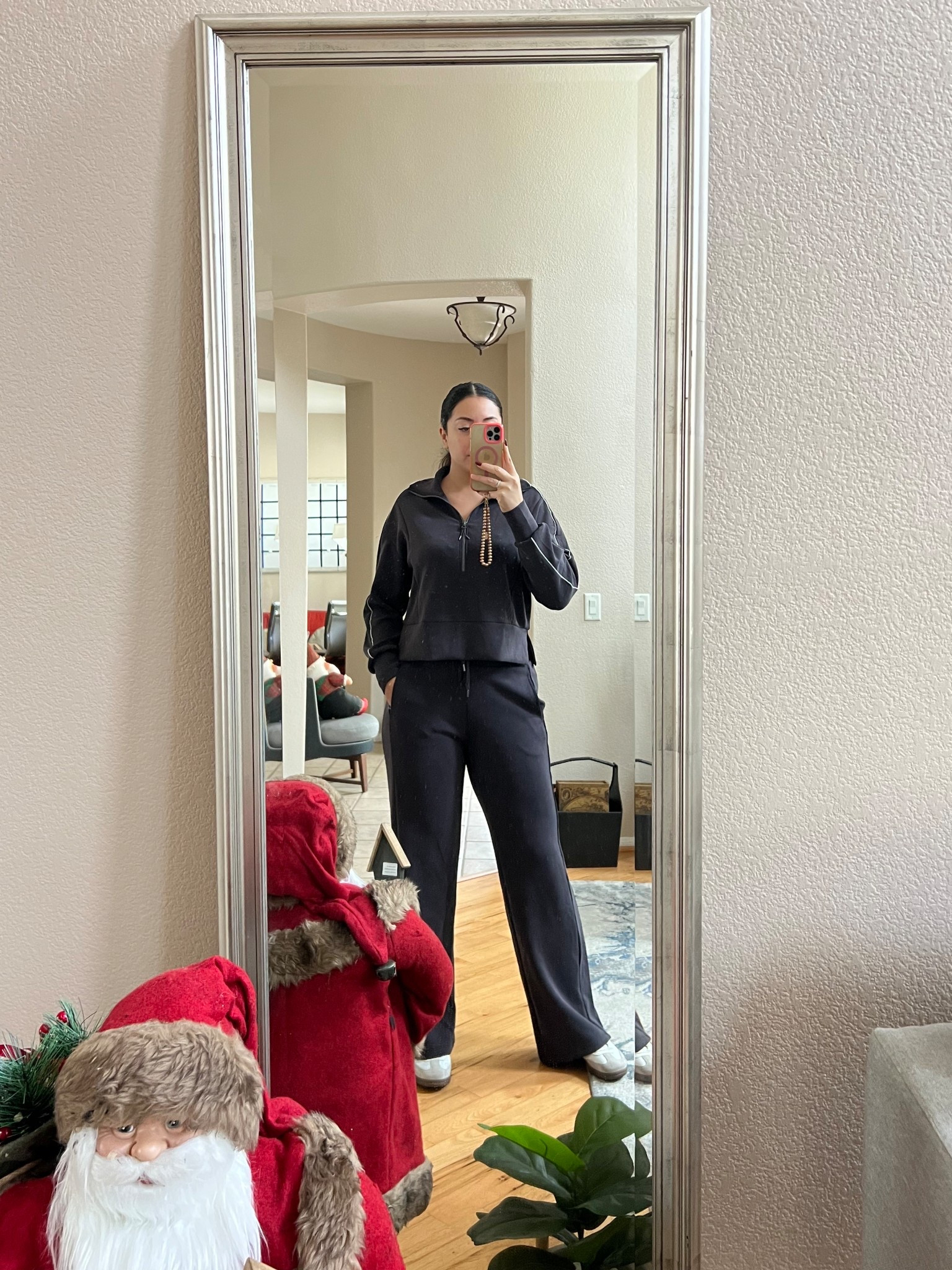 Super soft jogger set 

#LTKHoliday #LTKdayinmylife #LTKootd