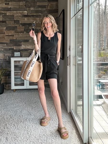 Summer outfit ideas with old money, aesthetic, two-piece matching set from Amazon and woven neutral accessories Chloe woody bag