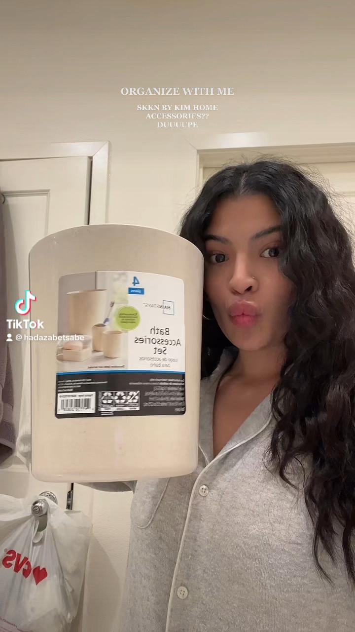 Kim home duuuuuupe

#LTKbeauty #LTKfamily #LTKhome