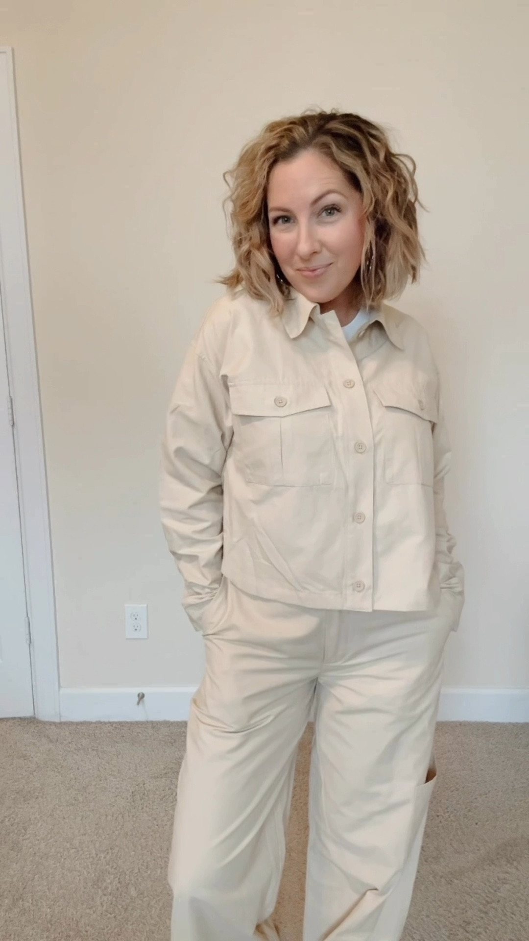 A few staple pieces I found for the spring 🌿 I’m a big mix-n-match, wear it if you love it, outfit repeater kind of girlie 🪴

Wearing a 0 in khaki’s, 1 in denim, XS in the t-shirts and jacket 🤍 

#LTKPetite #LTKFindsUnder50 #LTKSpringSale