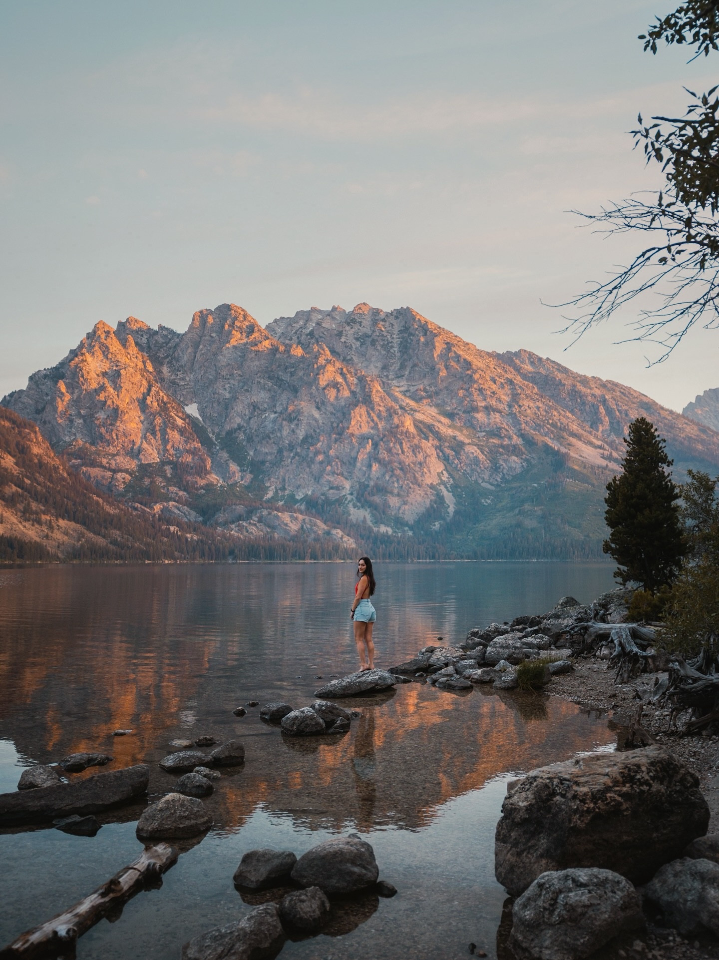 Wake up early & watch the mountains glow ✨


Swimsuit is from Londre ❤️ one of my absolute favorite one piece suits! I get size small and have a DC to share: ADNAMA15 for 15% off!



#LTKTravel #LTKSwim #LTKActive
