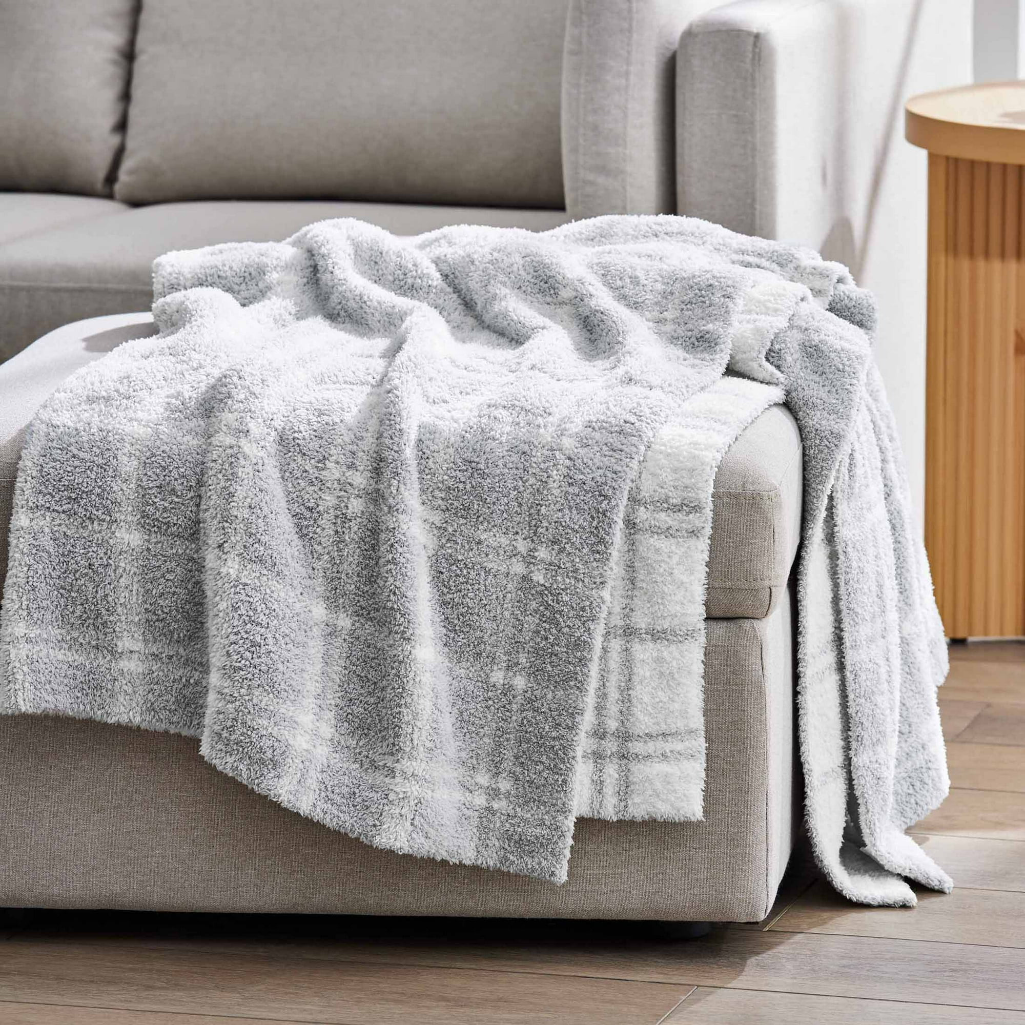 Better Homes & Gardens Gray Plaid 50X72" Cozy Knit Throw - Walmart.com | Walmart (US)