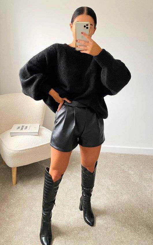 Freja Oversized Knitted Jumper in Black | iKrush